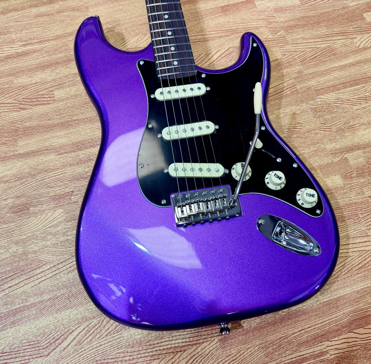 Jet Guitars JS-300~ Metallic Plum~ Rosewood Fingerboard~ Roasted Maple Neck