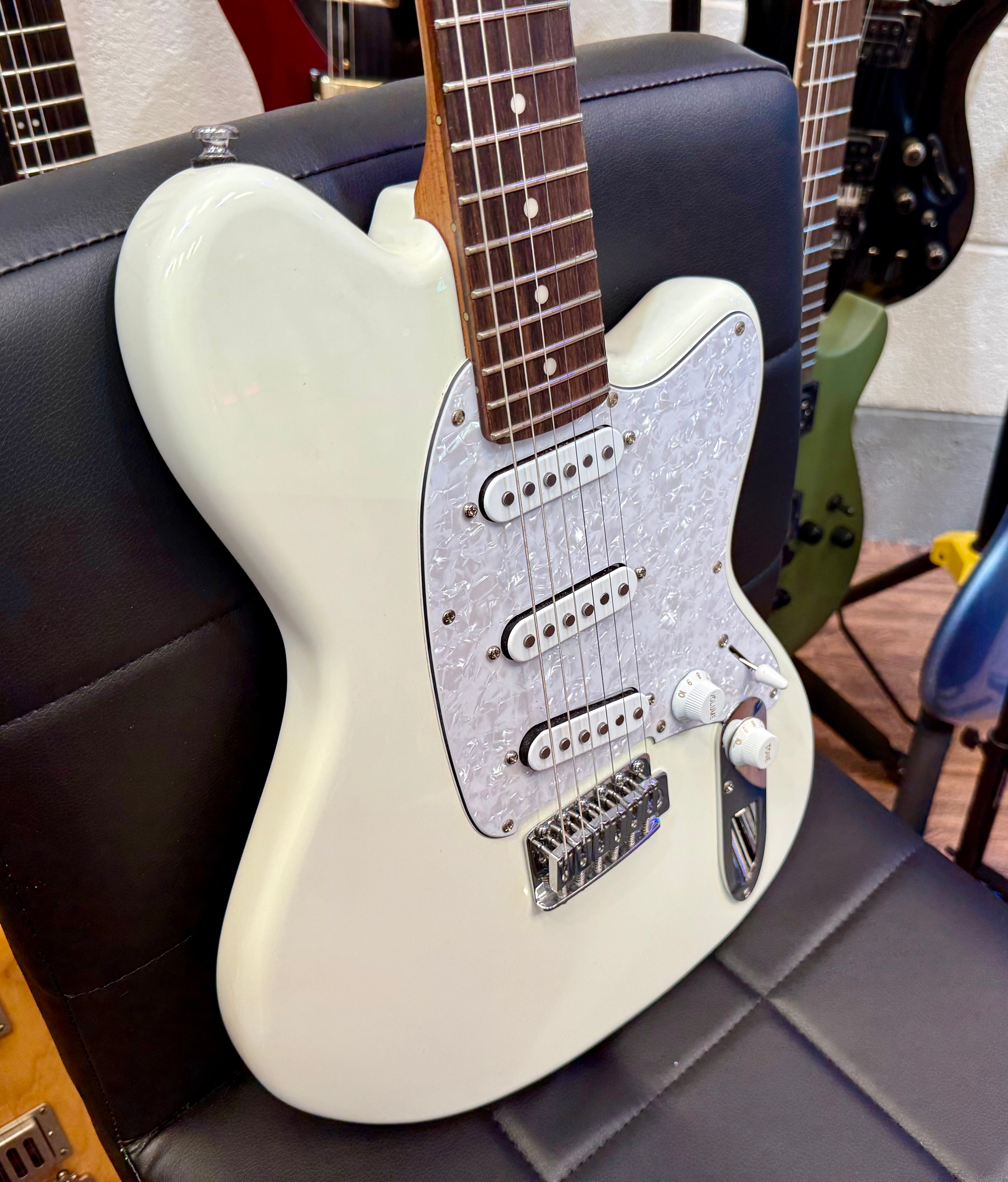 🔥MINT🔥 Ibanez ICHI00 Talman Style Guitar~ Vintage White ~ Ichika Nito Model!