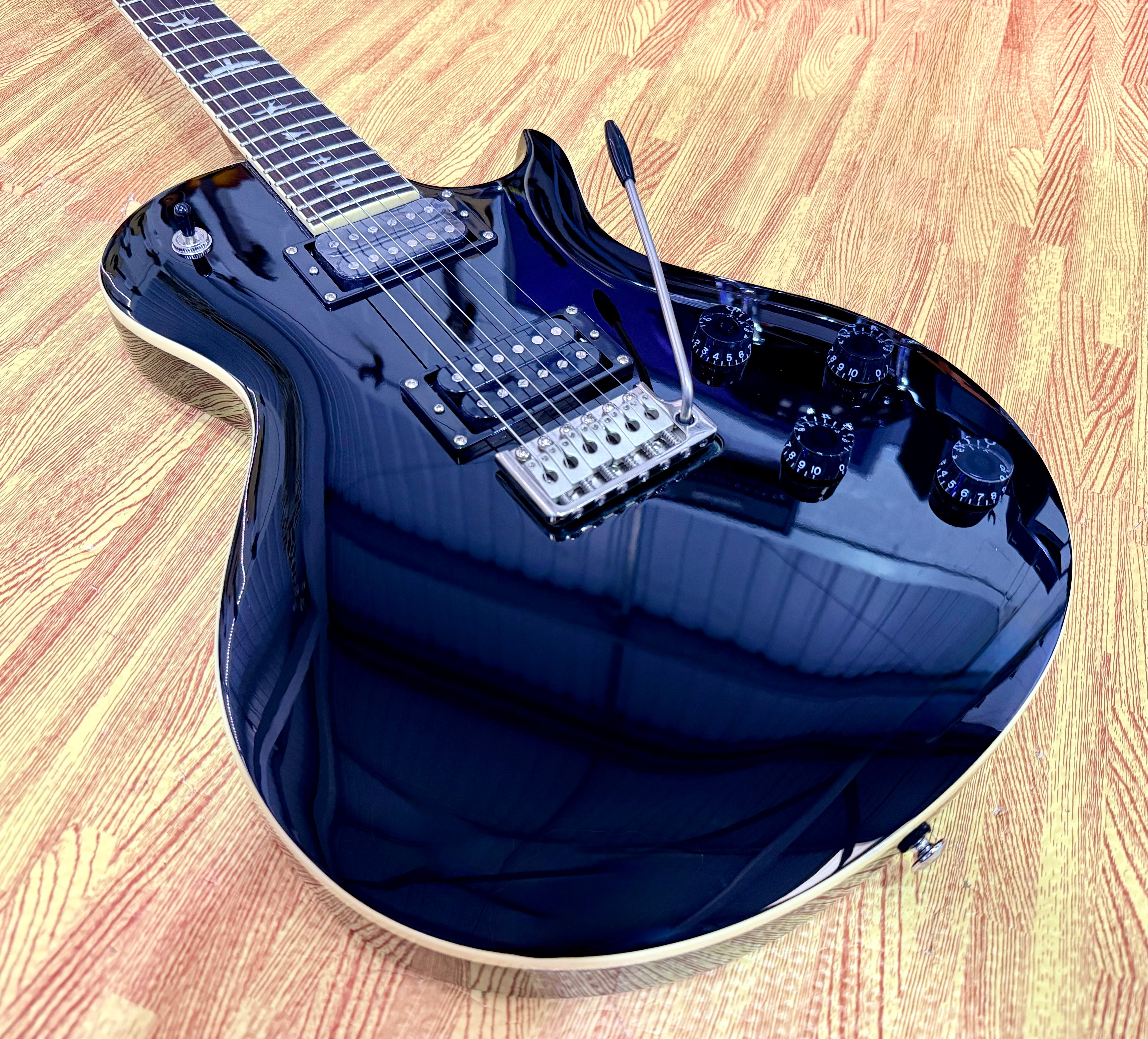 🔥MINT🔥 2021 PRS SE Mark Tremonti Standard Piano Black Tremolo + PRS Gig Bag!