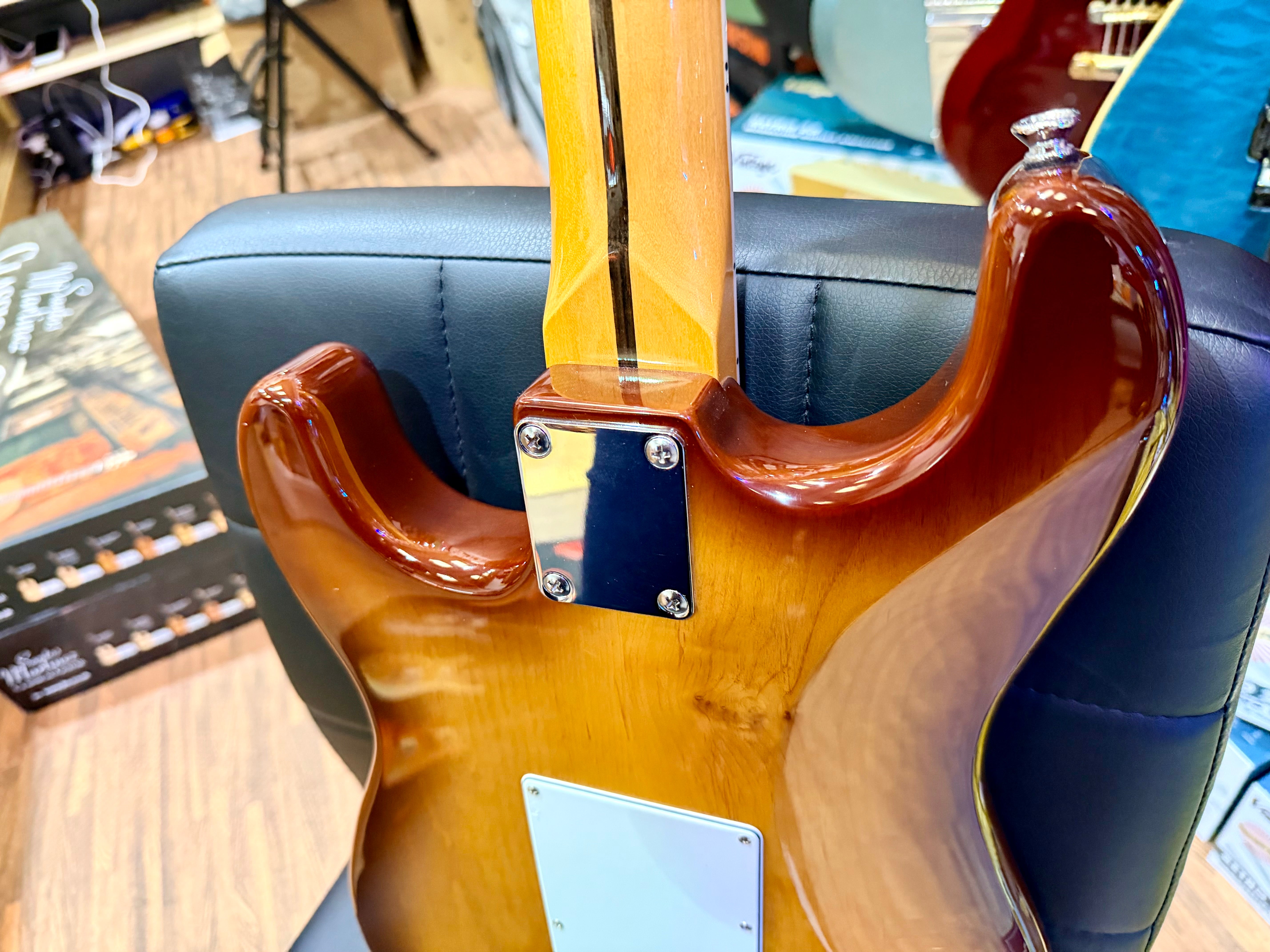 🔥NEW🔥 Vintage REVO Series 'Deluxe' Guitar ~ Cappuchino Burst~ Alan Entwistle!