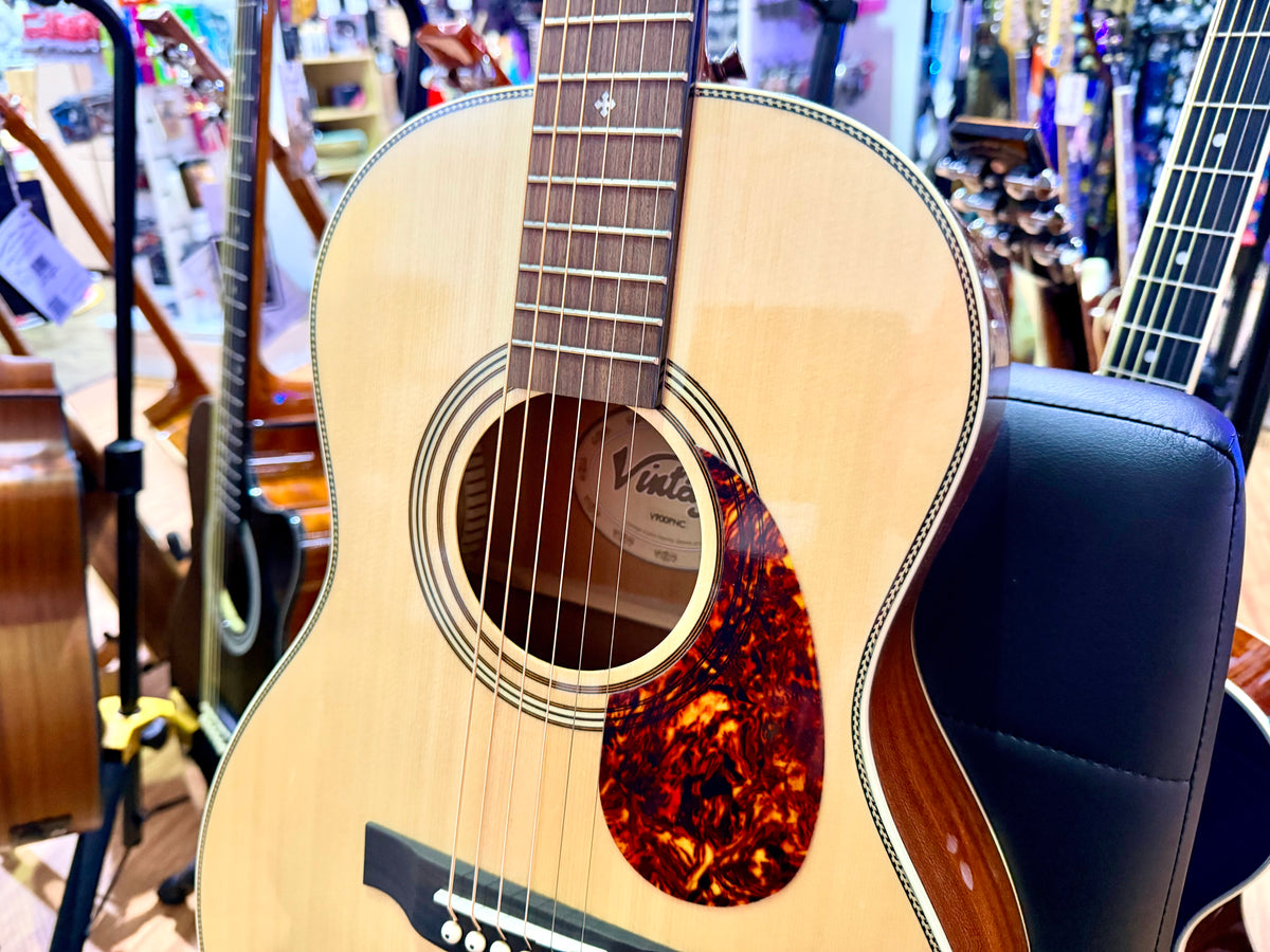 Vintage V900PNC Solid Spruce Parlour Acoustic Guitar~ Orchestral OM Solid Top