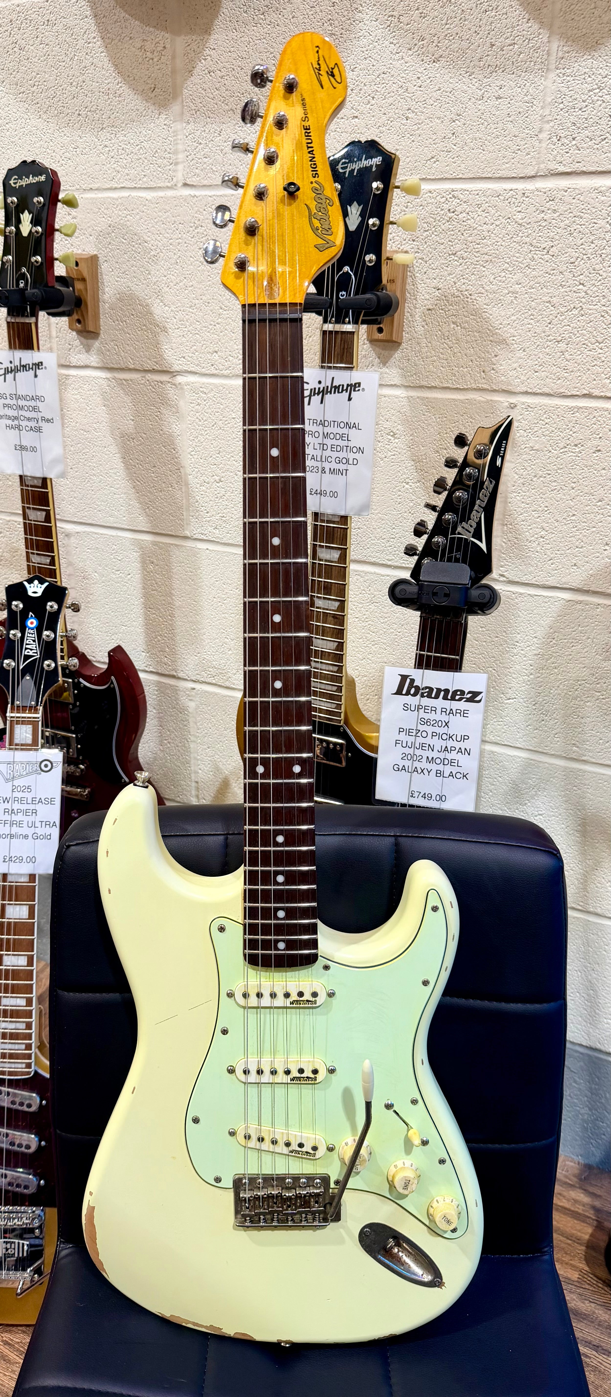 🔥2020🔥 Vintage V6 Thomas Blug Signature Guitar~ Distressed Relic~ Vintage White