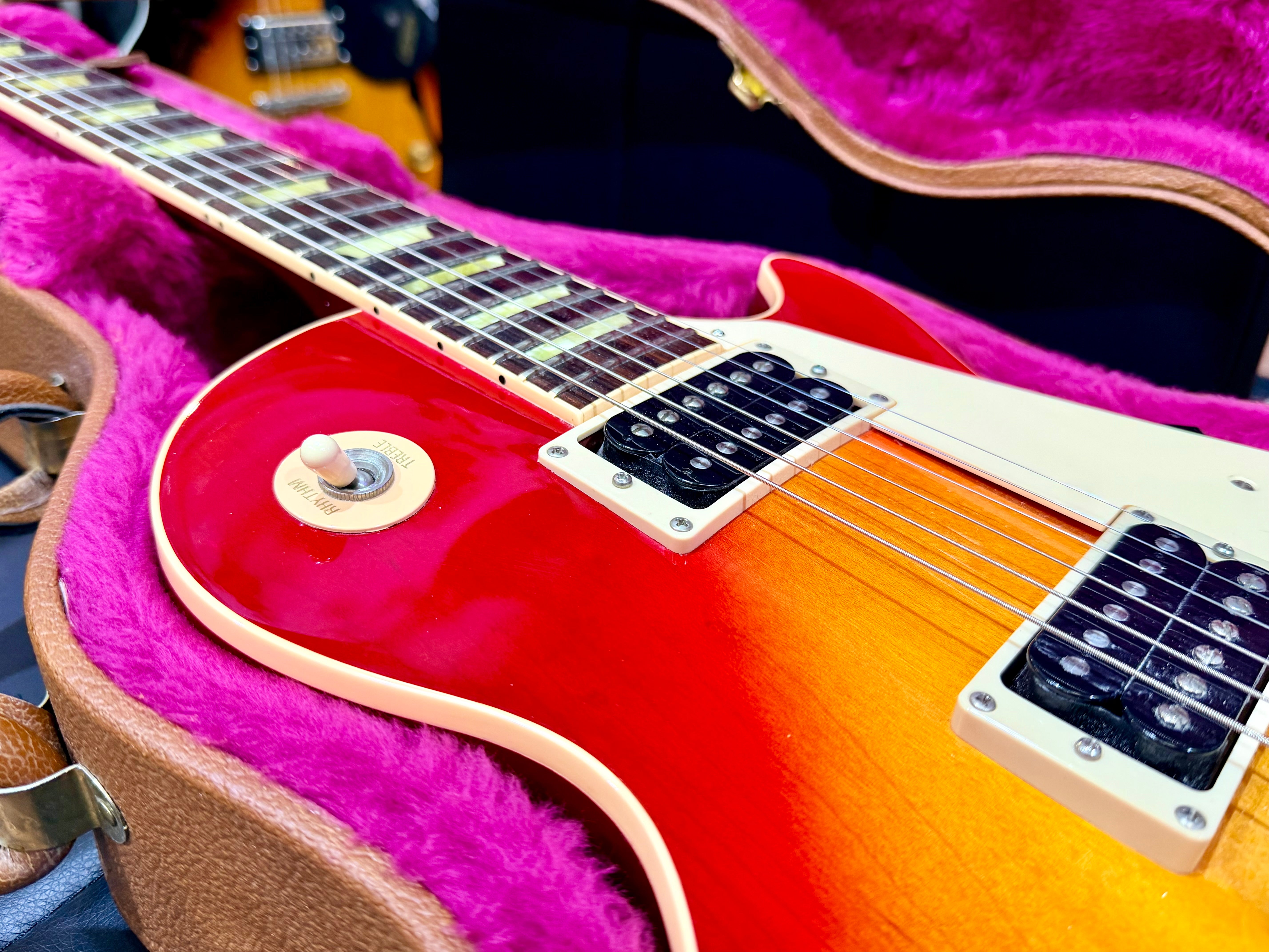 🔥2000🔥 Gibson Les Paul Classic 1960 Reissue~ USA~ Cherry Sunburst + Hard Case!