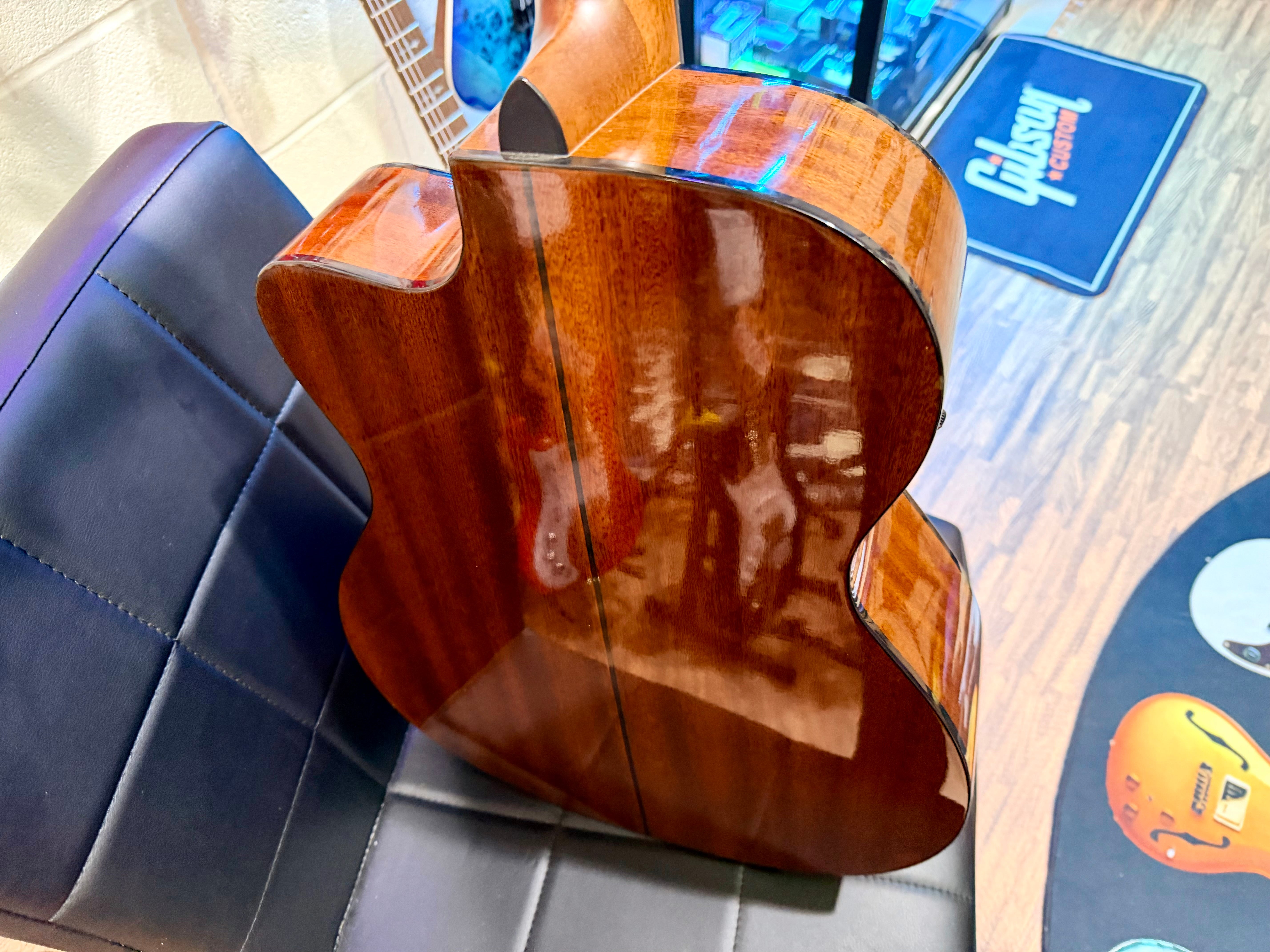 🎸2020🎸 Sigma 000MC-1STE+ Electro Acoustic Guitar~ Fishman Electrics~ Cutaway!