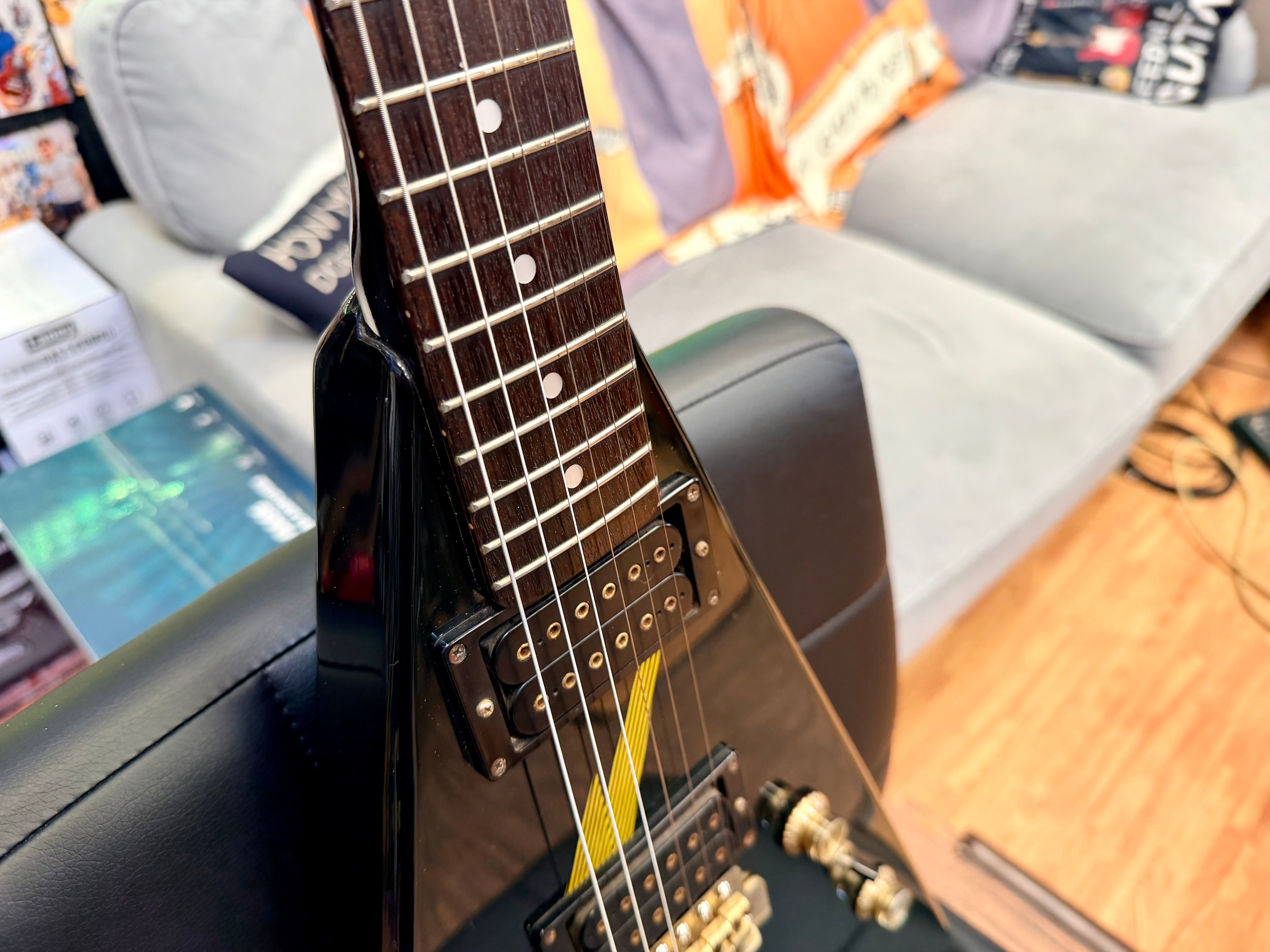 π―π΅ 1983 JAPAN π―π΅ Aria Pro II XX Deluxe Flying V 1983 Lightning MIJ Matsumoku