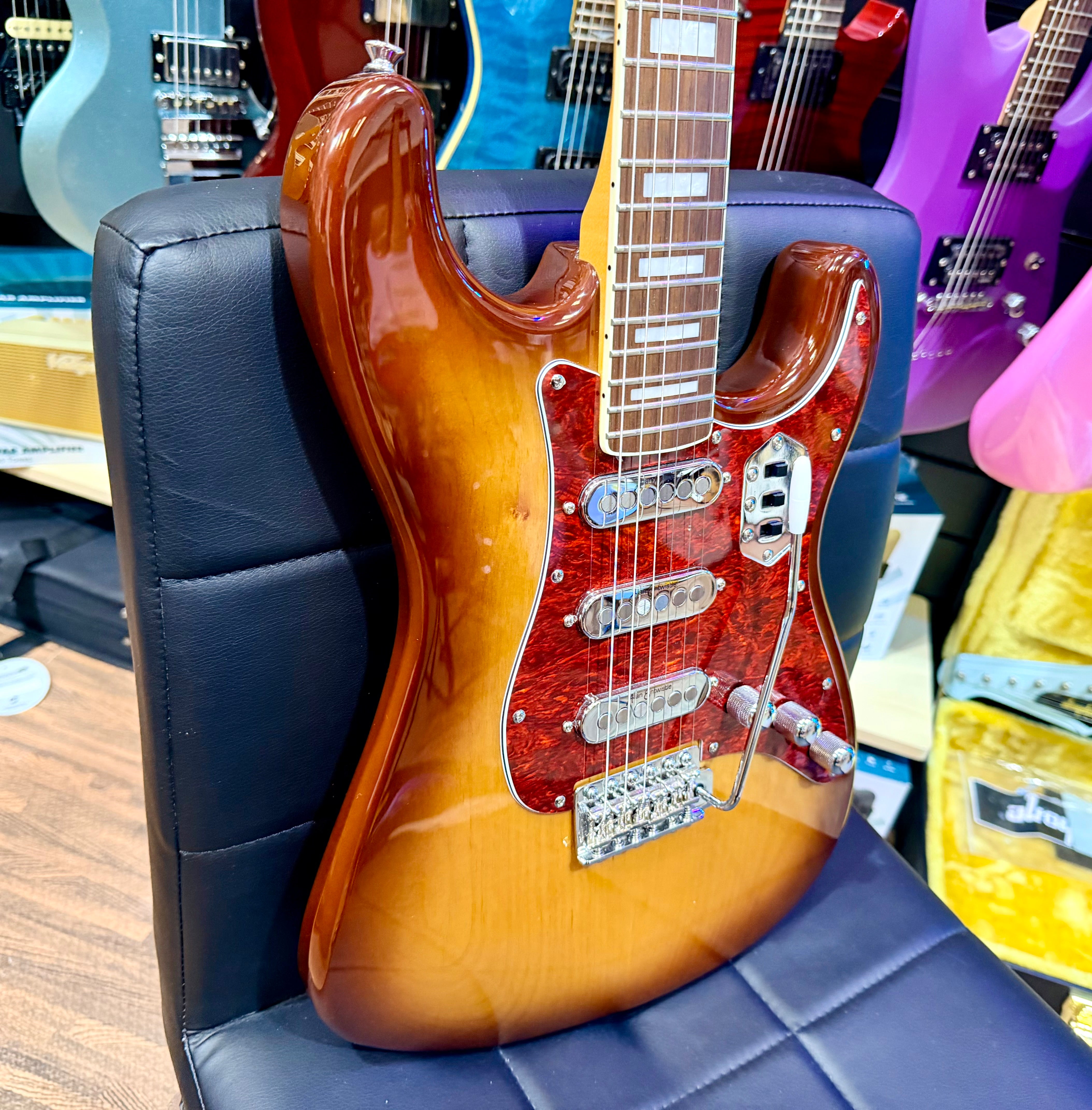 🔥NEW🔥 Vintage REVO Series 'Deluxe' Guitar ~ Cappuchino Burst~ Alan Entwistle!