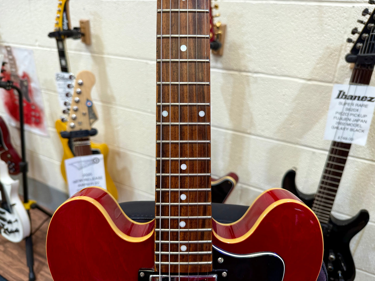 🎸LOVELY🎸 Tanglewood TH-502 CH~ Semi-Hollow Electric Guitar~ Cherry Red!