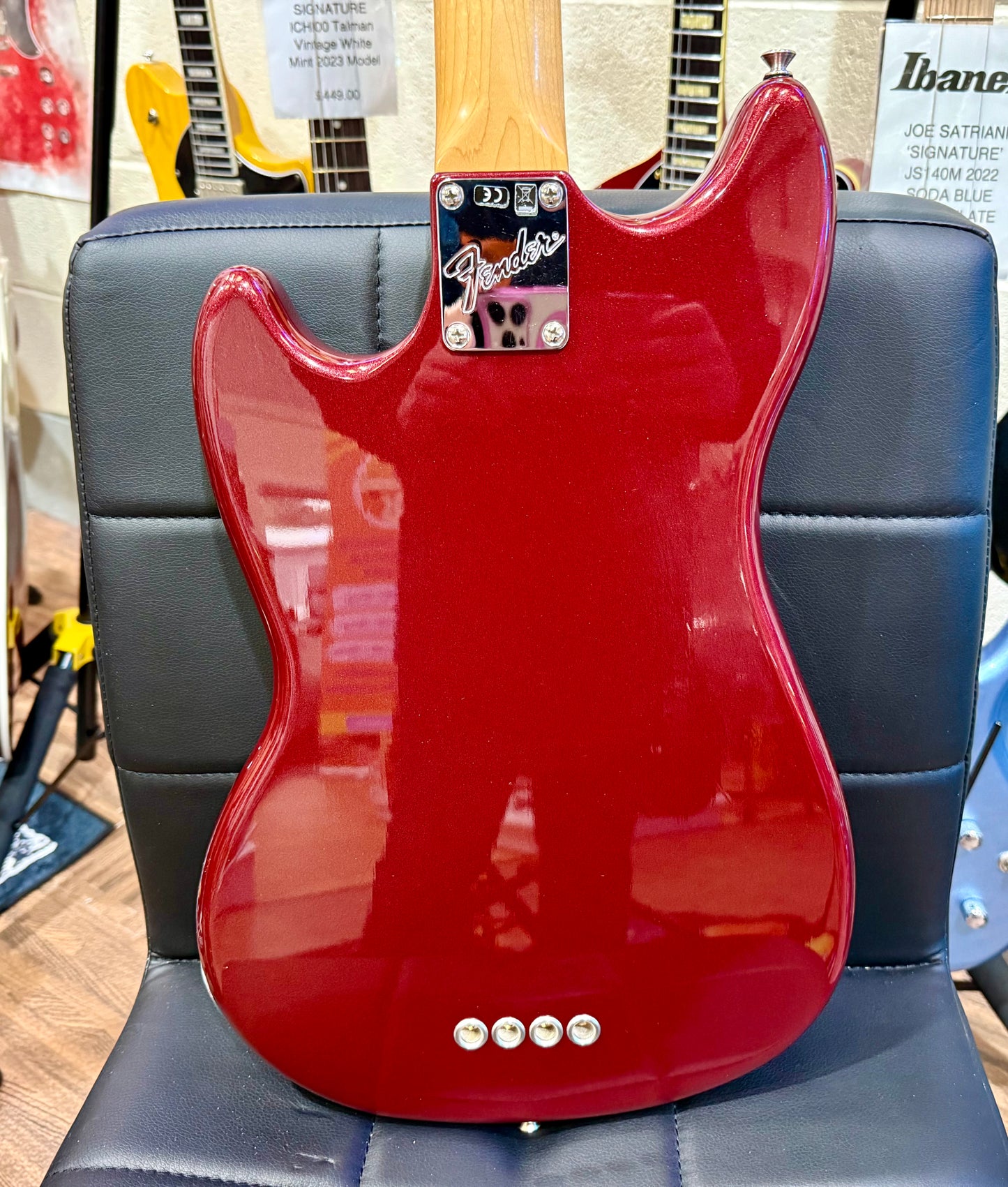 🔥2021 USA🔥 Fender American Performer Mustang Bass~ Aubergine Sparkle + COA!