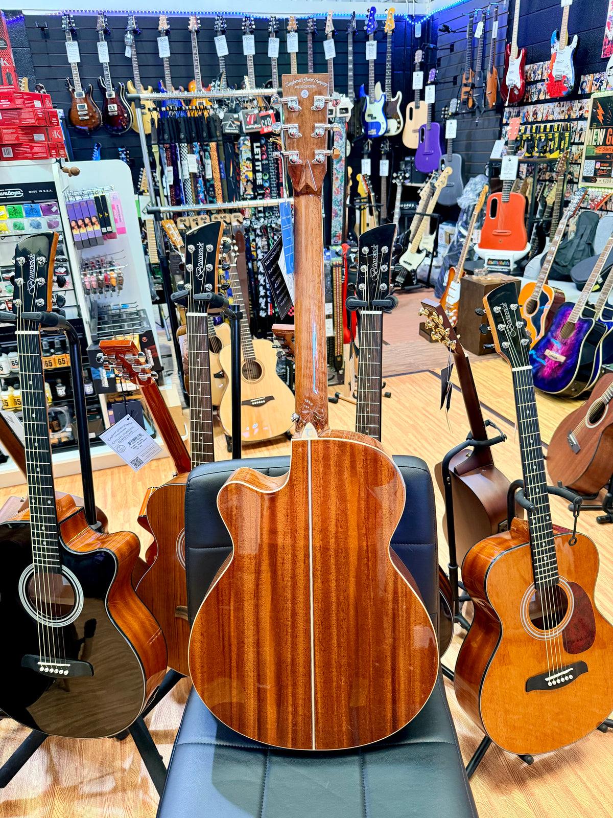 Tanglewood TW4CESB Winterleaf Super Folk Electro Acoustic Guitar~ Sunburst Gloss