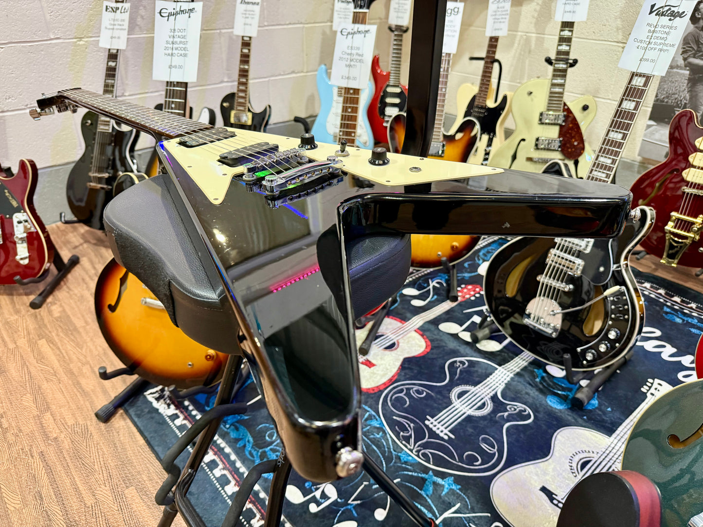 🔥KOREA 2000🔥 Epiphone ‘67 Reissue Flying V In Black/Ebony~ By Gibson~ RARE!