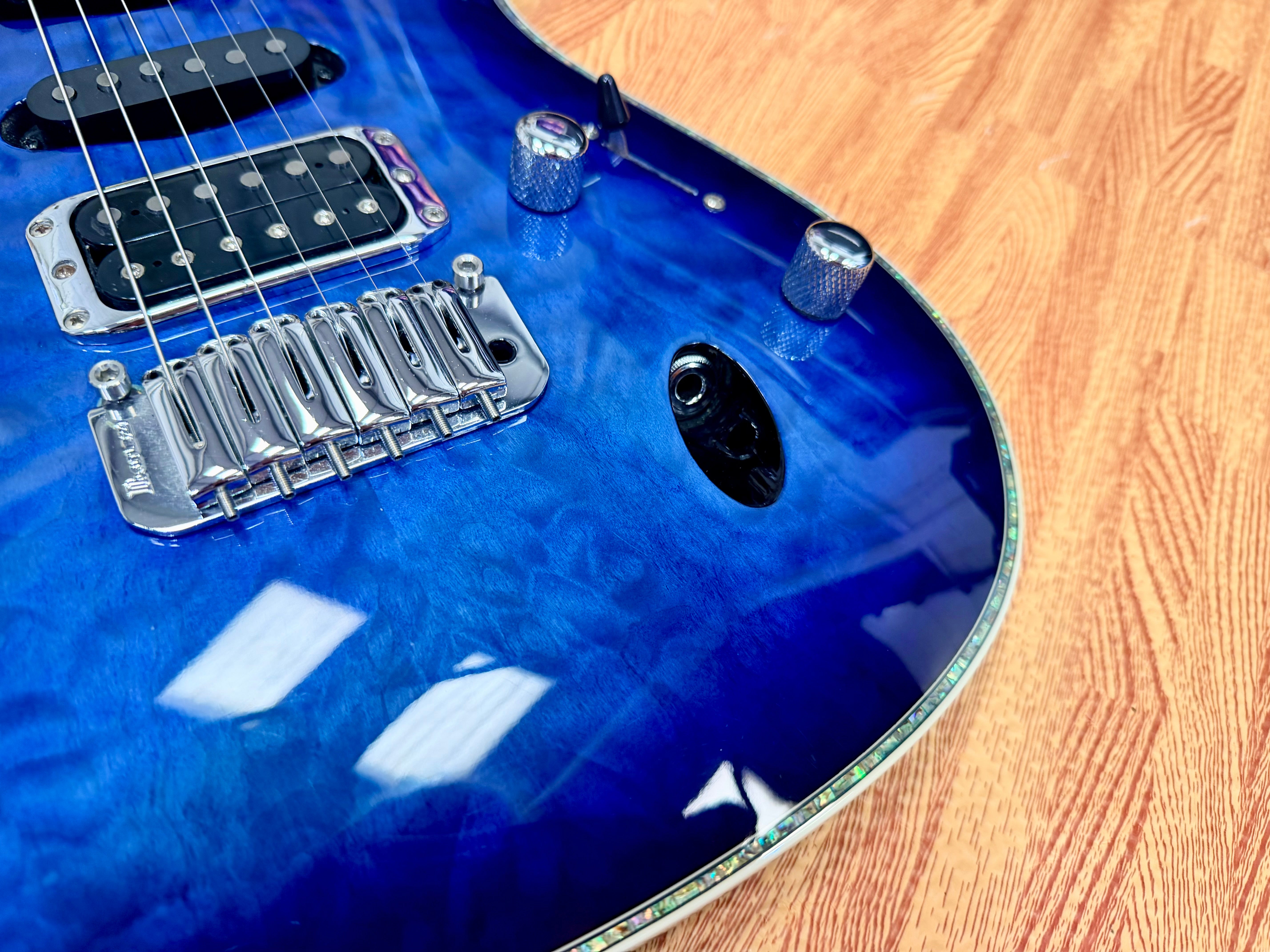 ✨2016✨ Ibanez SA360NQM-SPB~ Sapphire Blue~ SA Series Superstrat HSS Guitar!