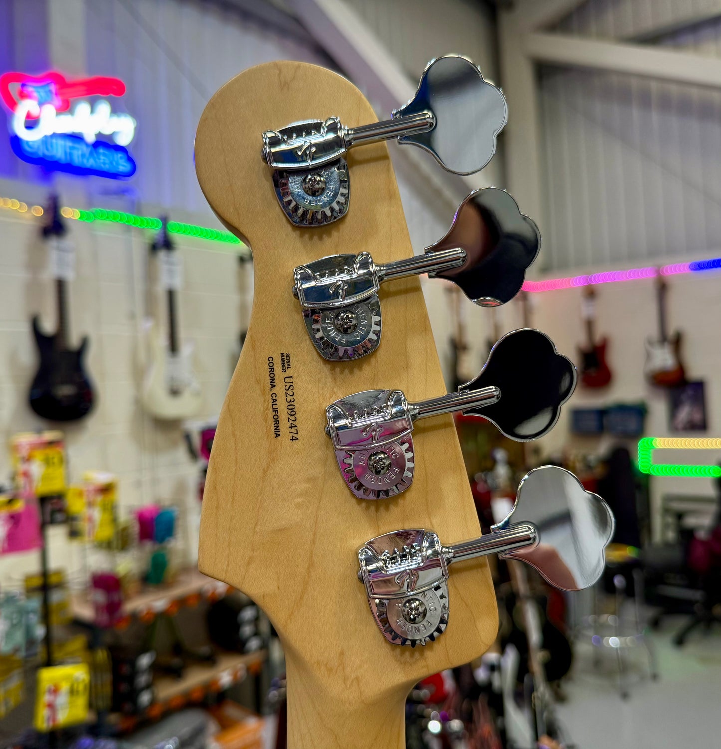 🌟2024 USA🌟 Fender American Performer Precision P Bass~ 3-Colour Sunburst~ MINT