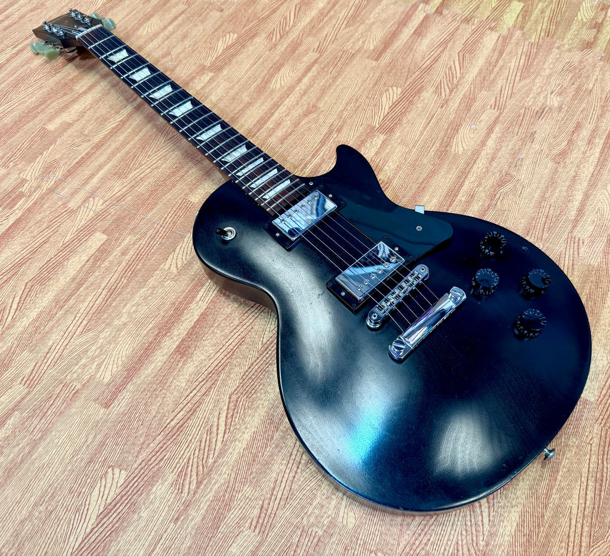 🔥2016🔥 Gibson USA Les Paul Studio Faded~ Worn Ebony + Gibson Gig Bag!