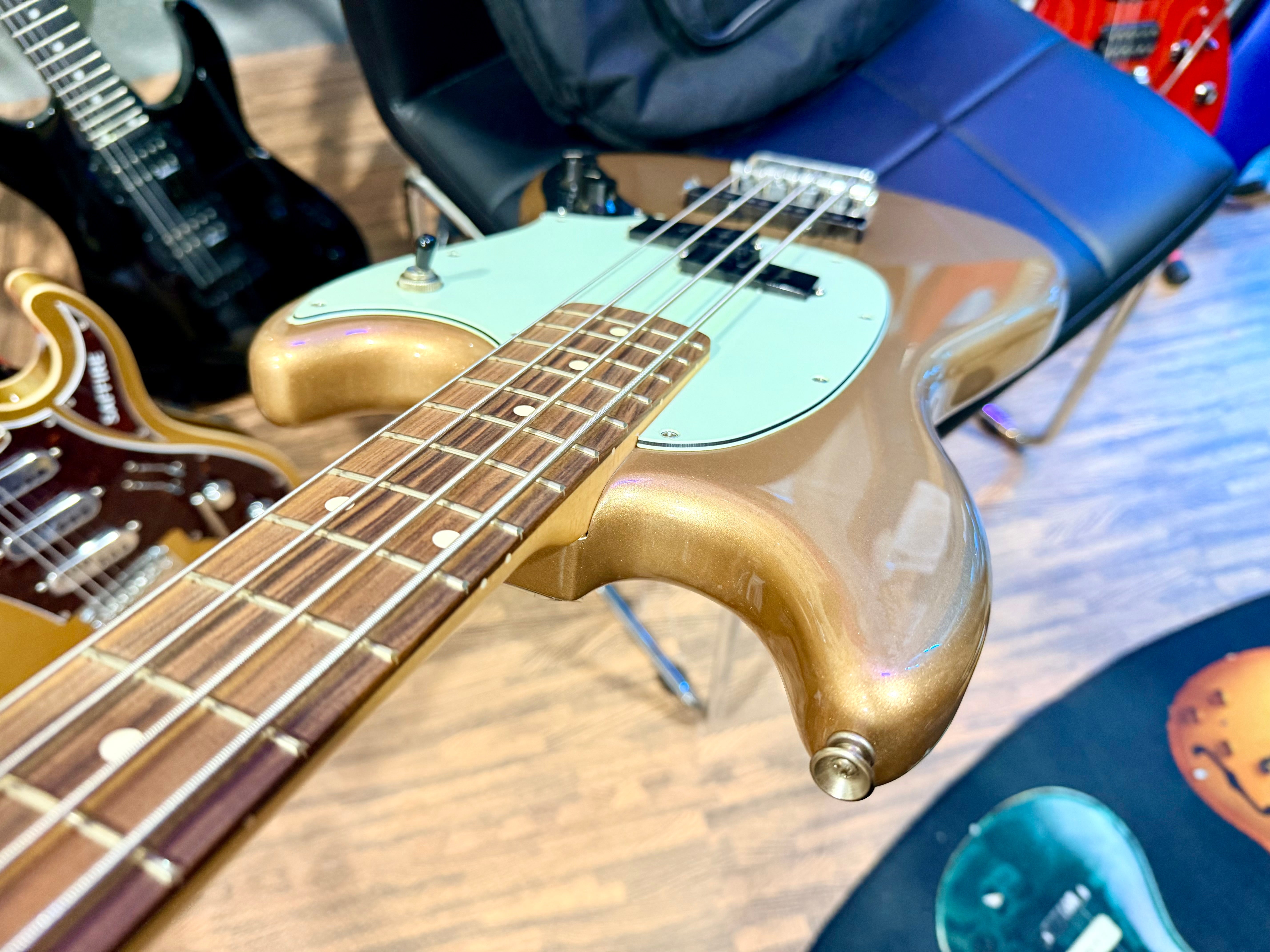 🌟2022🌟 Fender Player Mustang Bass PJ~ Pau Ferro~ Firemist Gold~ Mexican Bass!