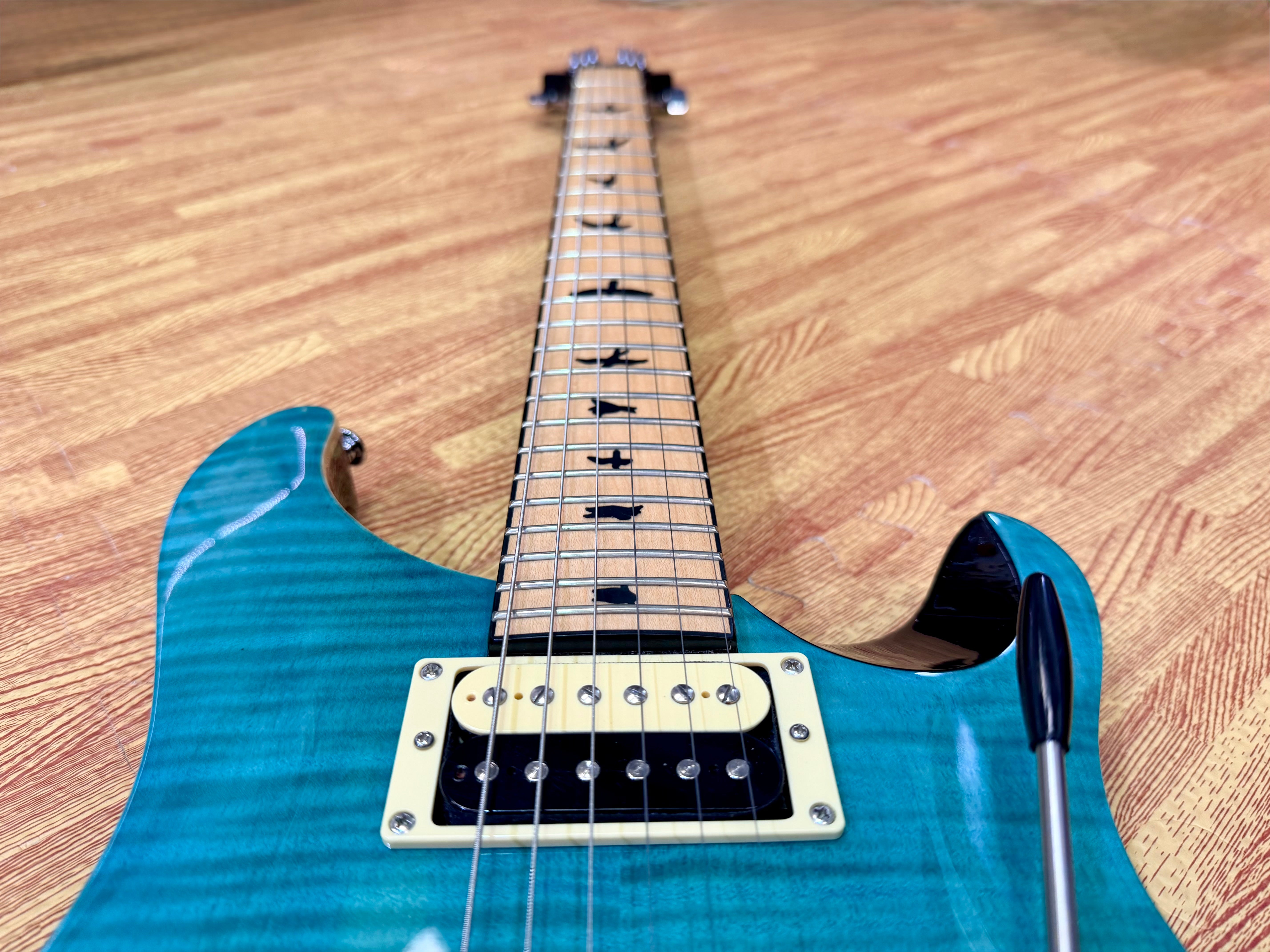 ✨RARE✨ PRS SE Custom 24 Roasted Maple Limited Edition~ Sapphire Turquoise + Bag
