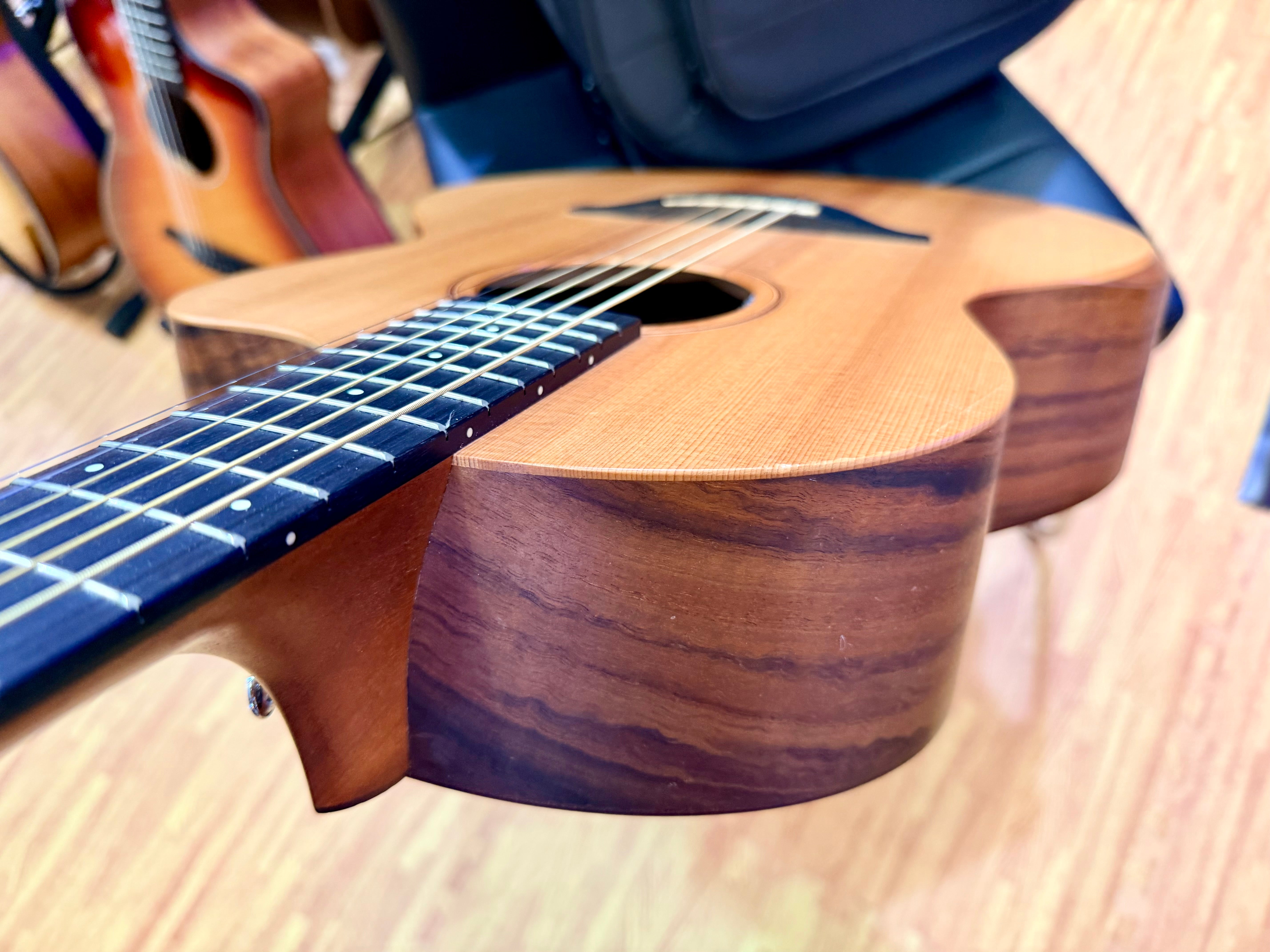 ✨ Sheeran by Lowden S04 Electro Acoustic Guitar~ Figured Walnut + Gig Bag! ✨