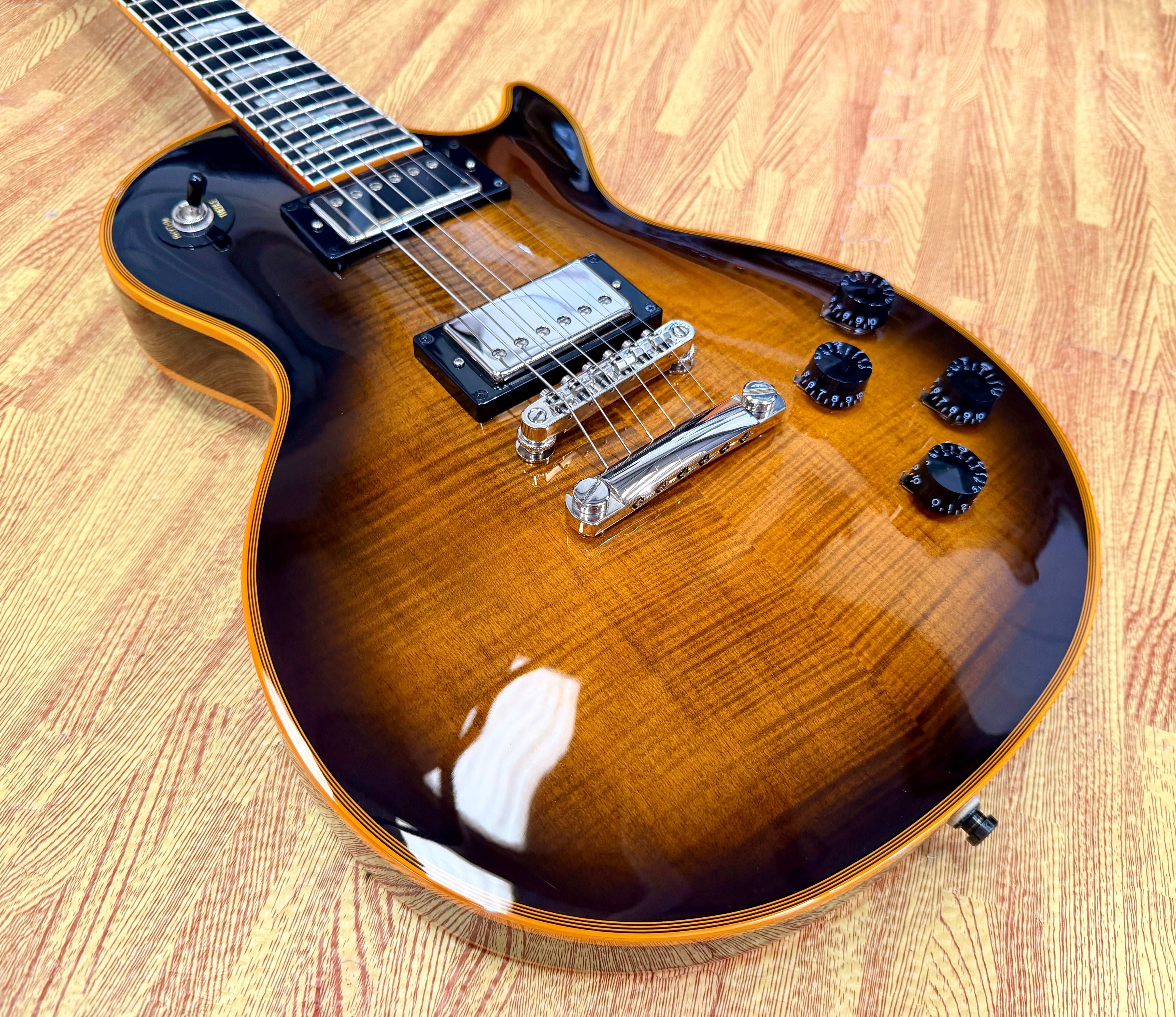 π₯2025π₯ Epiphone Les Paul Custom Widow Orange Burst~ Inspired by Gibson + Bag!