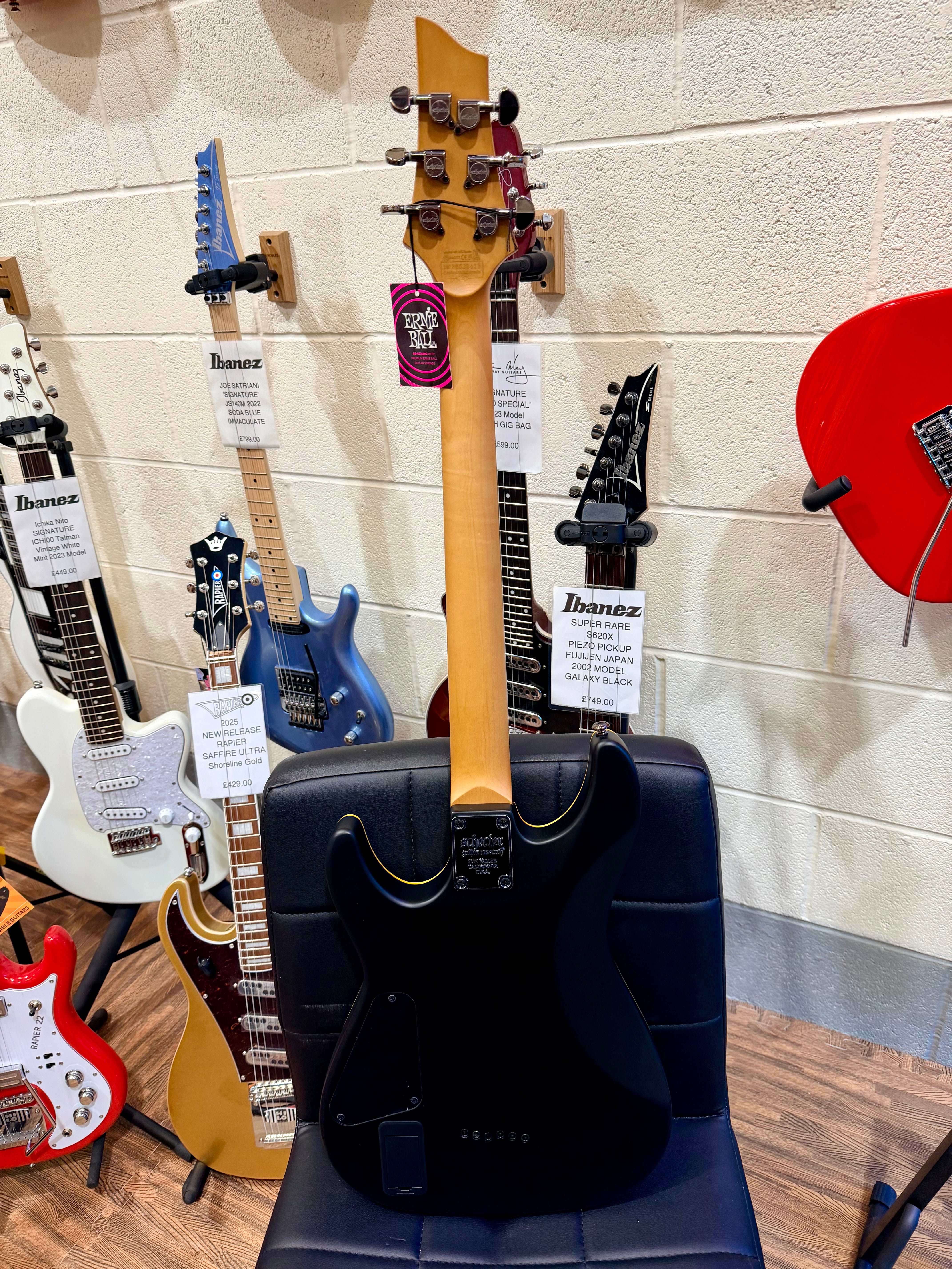 😈 NEW 2025 😈 Schecter Demon 6~ Aged Black Satin~ Diamond Active Pickups!