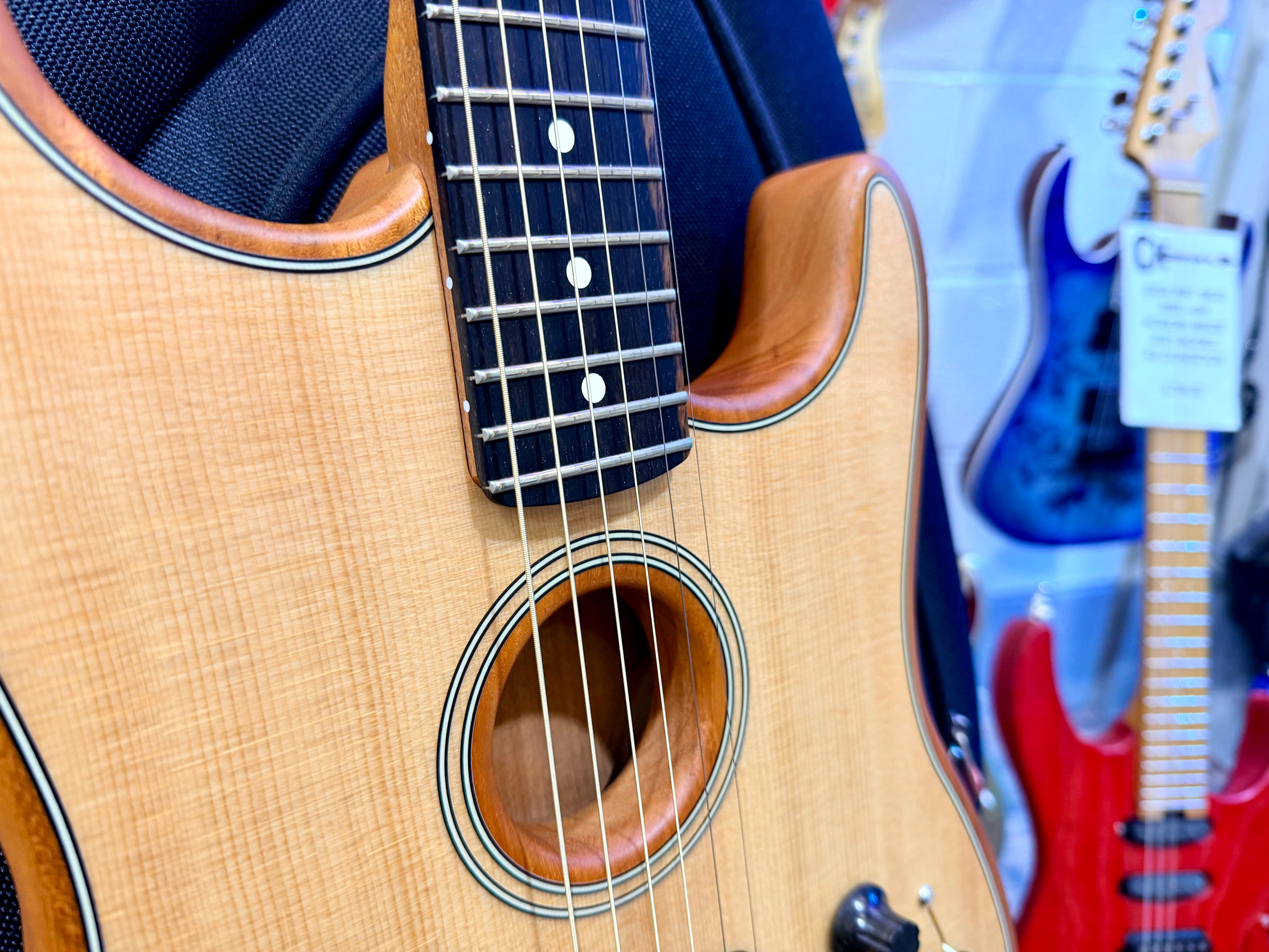 🇺🇸2021🇺🇸 Fender American Acoustasonic Stratocaster~ Natural Finish + Gig Bag