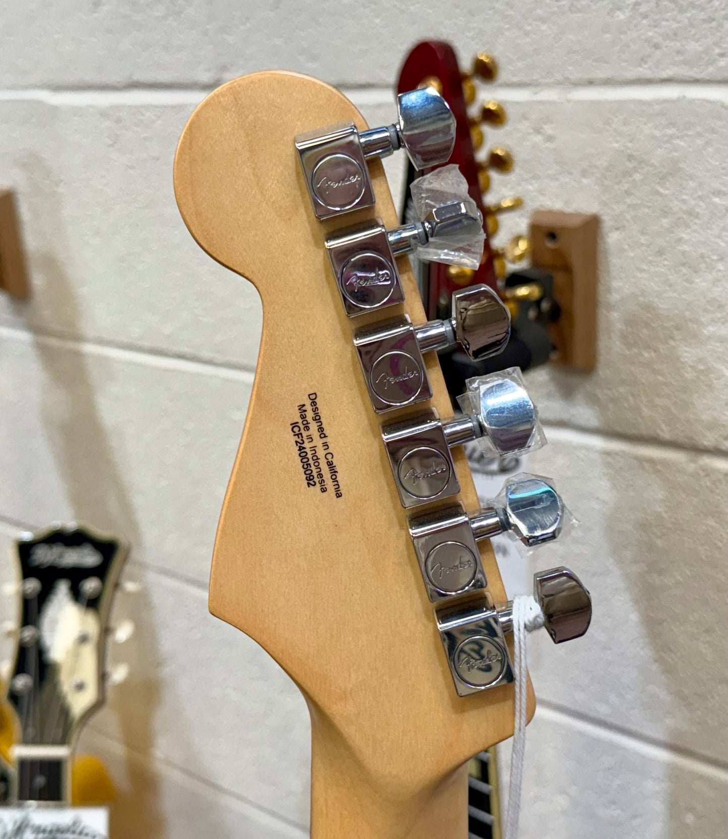 ☀️BRAND NEW☀️ Fender Standard Series Stratocaster~ 3 Tone Sunburst~ Indonesian!