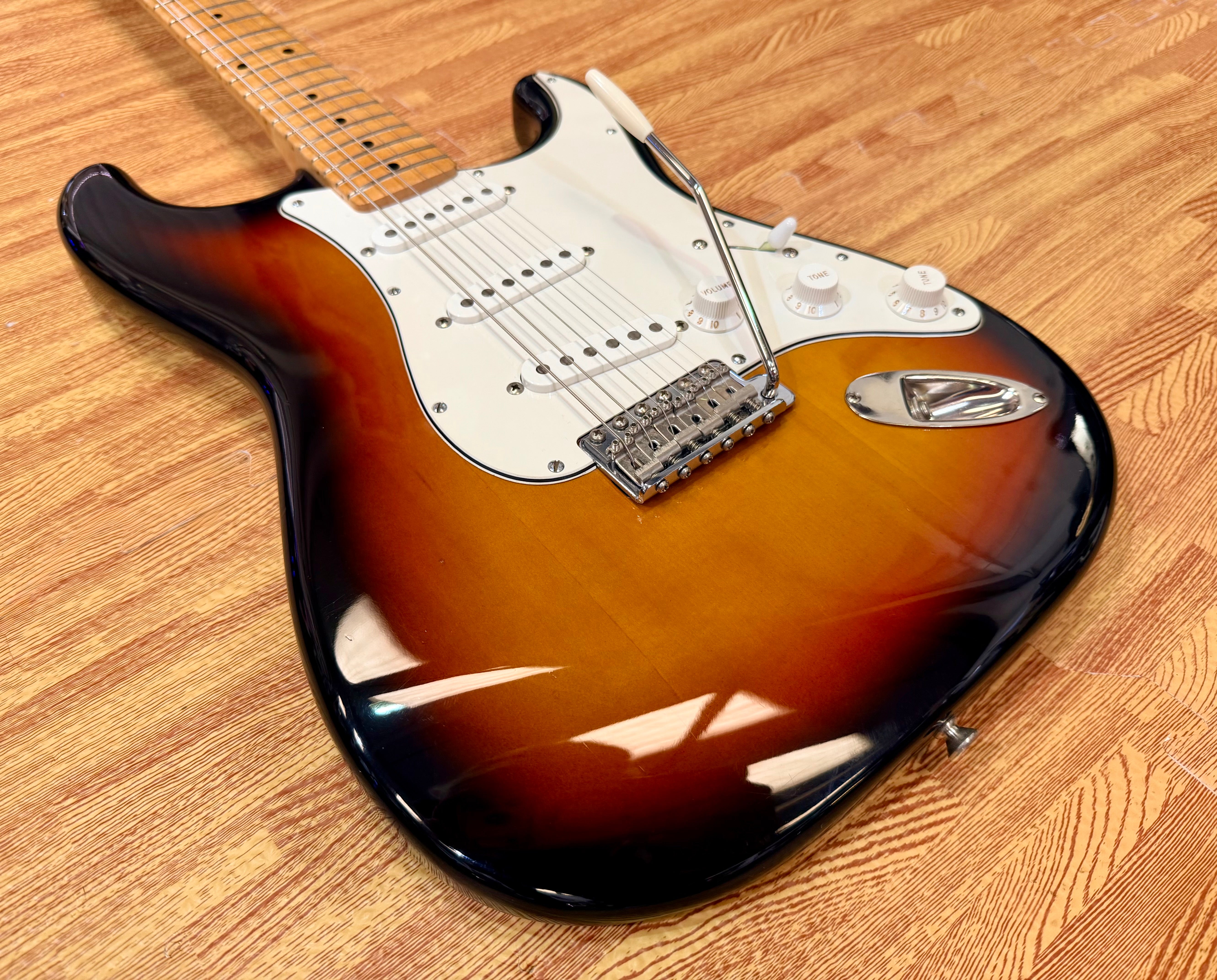 🔥RARE🔥 1994 Fender Squier Silver Series Stratocaster~ Made in Japan~ Sunburst!