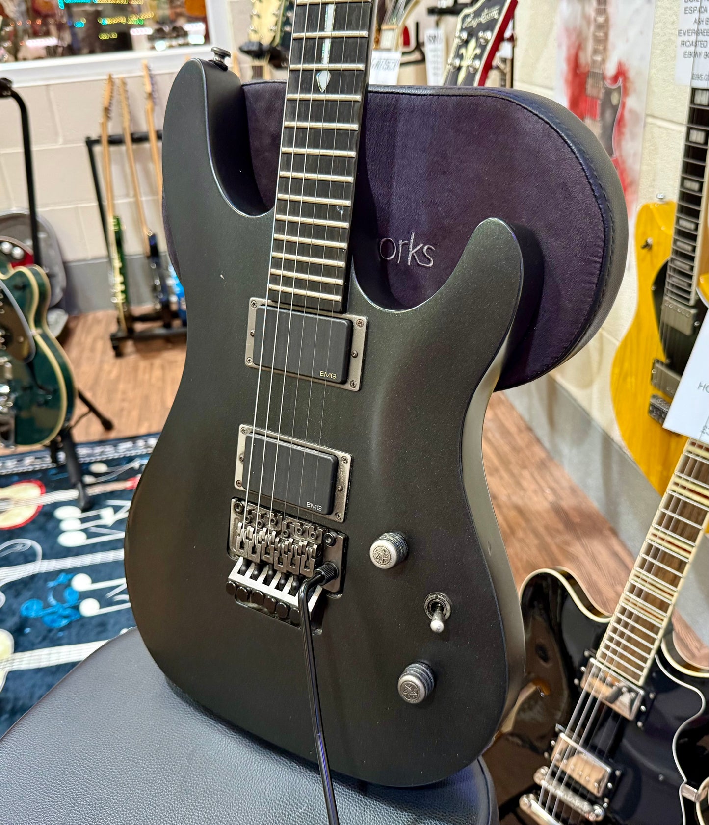 🔥RARE🔥 Cort EVL K6 Satin Black~ Korean Made 2006 Model~ Active EMG P’ups!