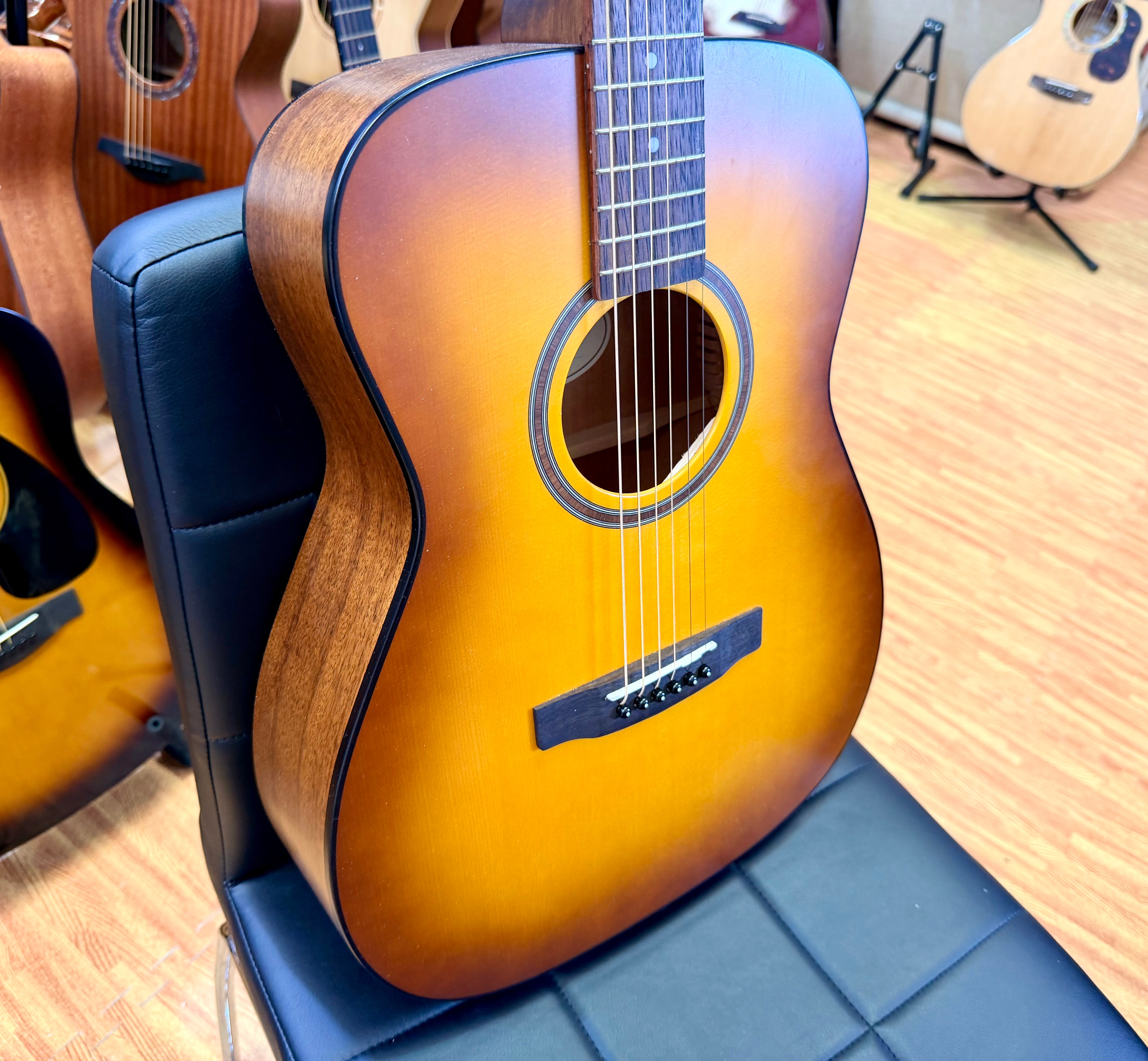 ✨2025✨ Cort AF550-SSB Concert Acoustic Guitar~ Mint Condition~ Sunburst Satin!