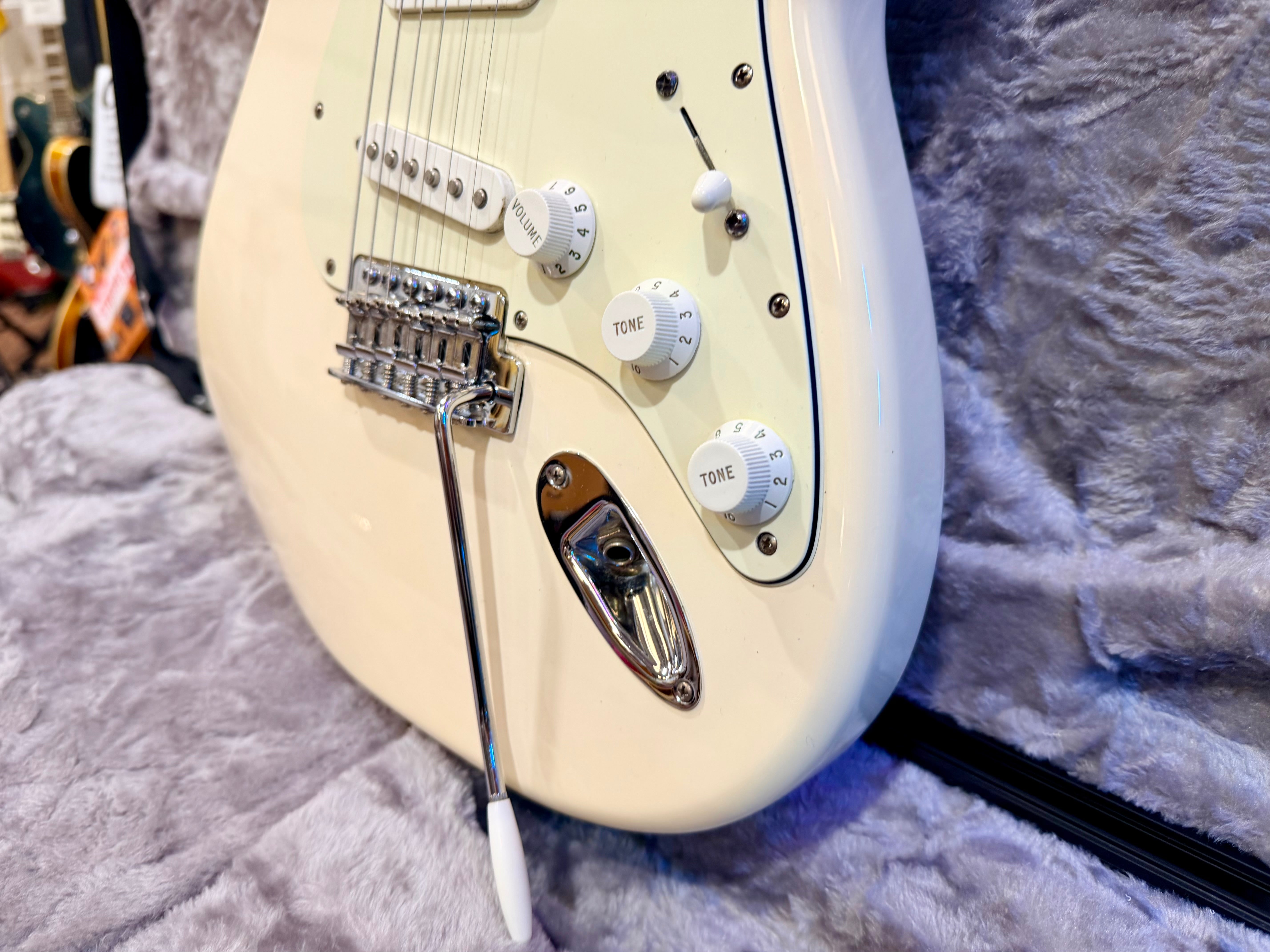 🌟2014🌟 Fender Standard Stratocaster~ Mexican Strat~ Arctic White~ Hard Case!