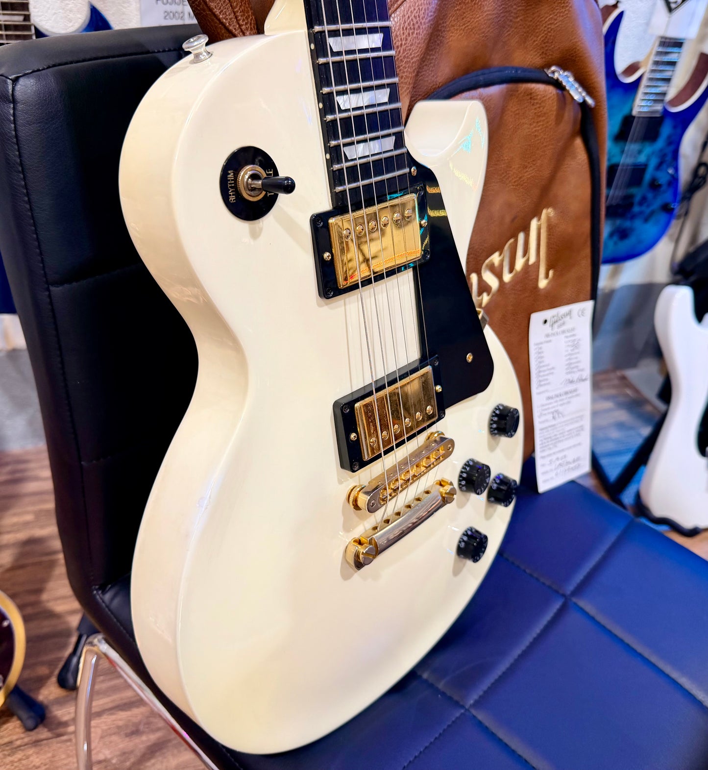 π2009π Gibson Les Paul Studio~ Alpine White & Gold~ Ebony Fretboard~ Gig Bag!