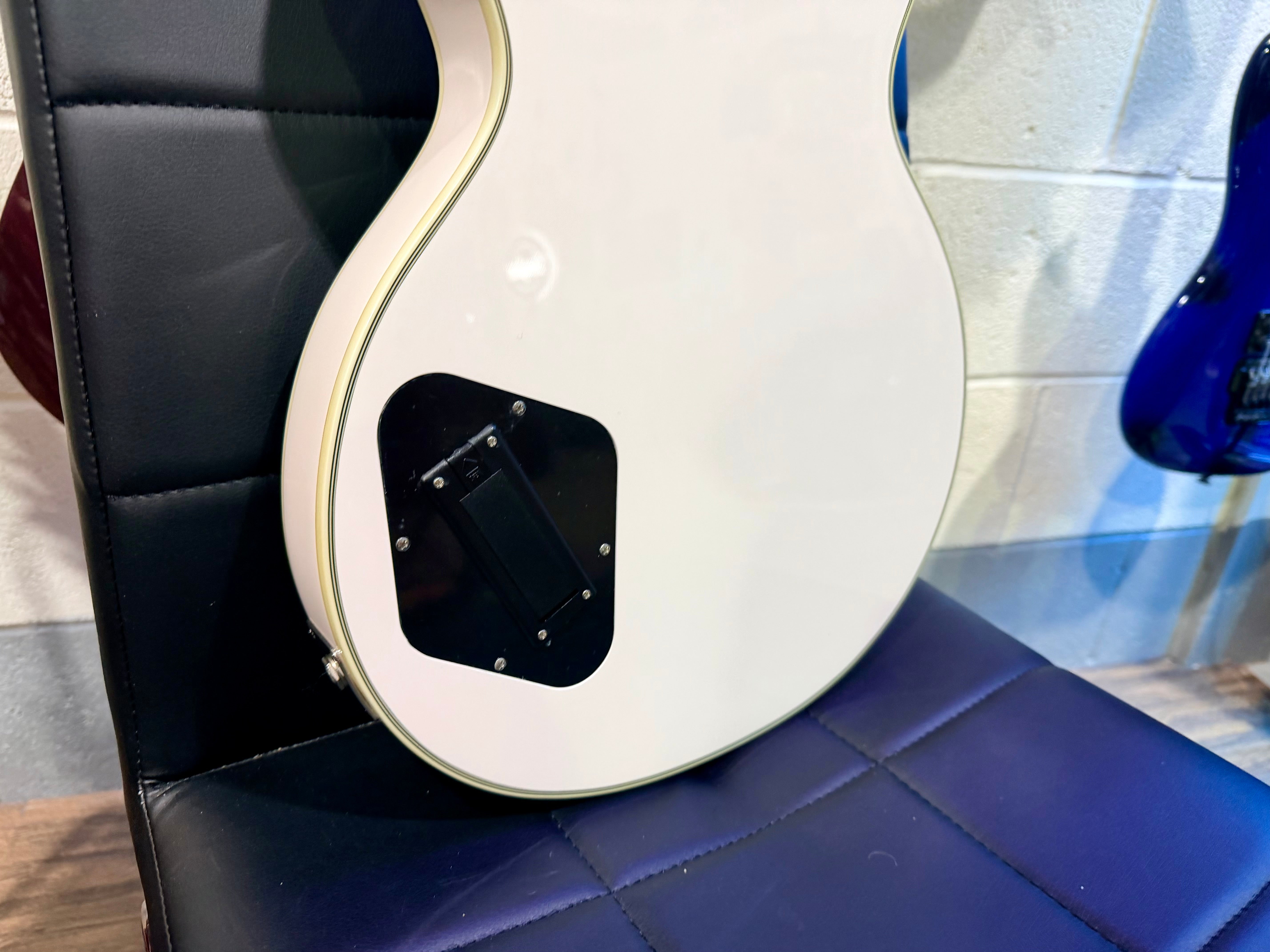 🔥MINT🔥 Epiphone Jerry Cantrell Les Paul Custom Prophecy~ Bone White~ Hard Case