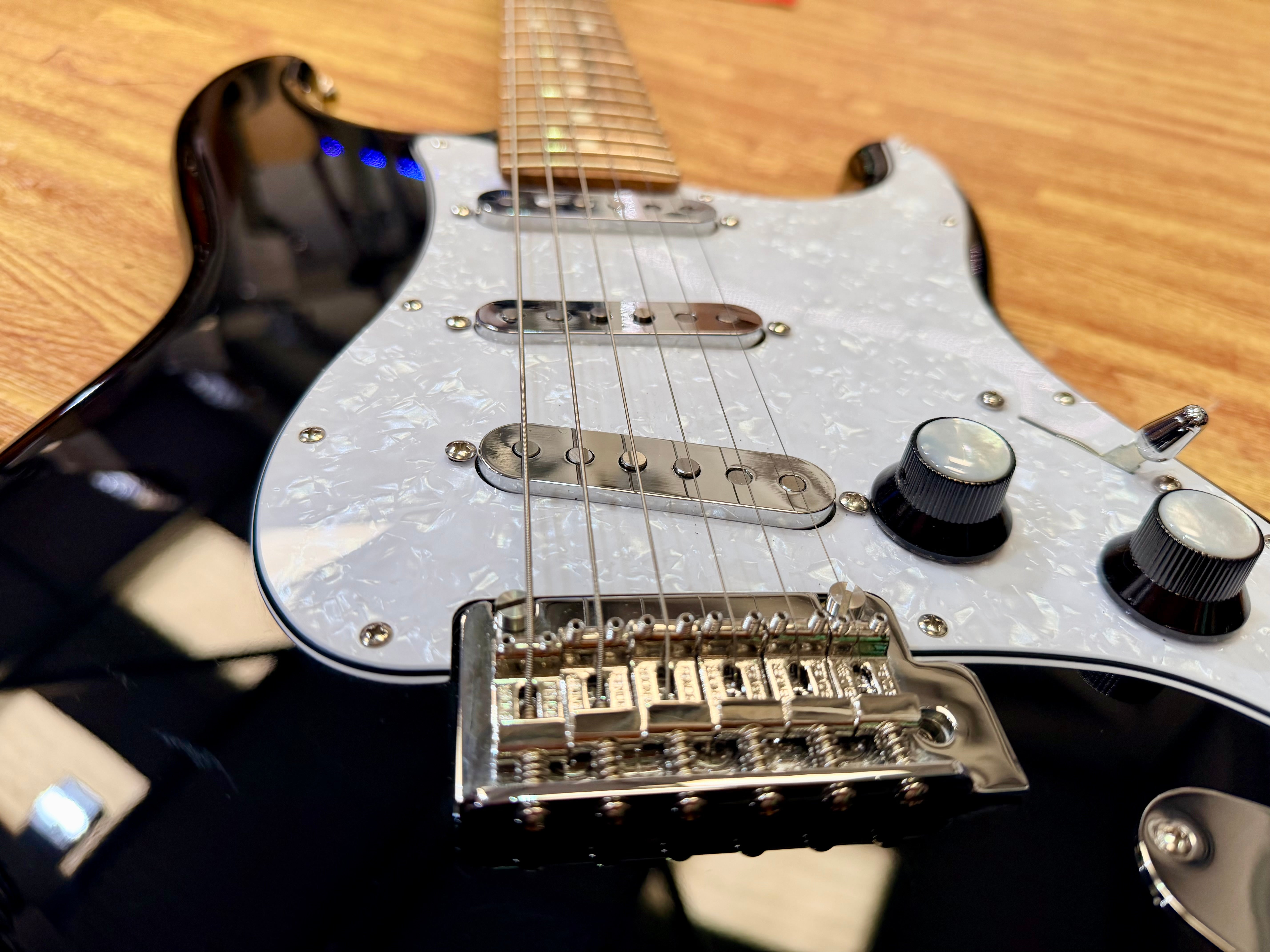 ✨2023✨ Fender Ltd Ed Roasted Player Stratocaster~ Black + Custom Shop Pickups!