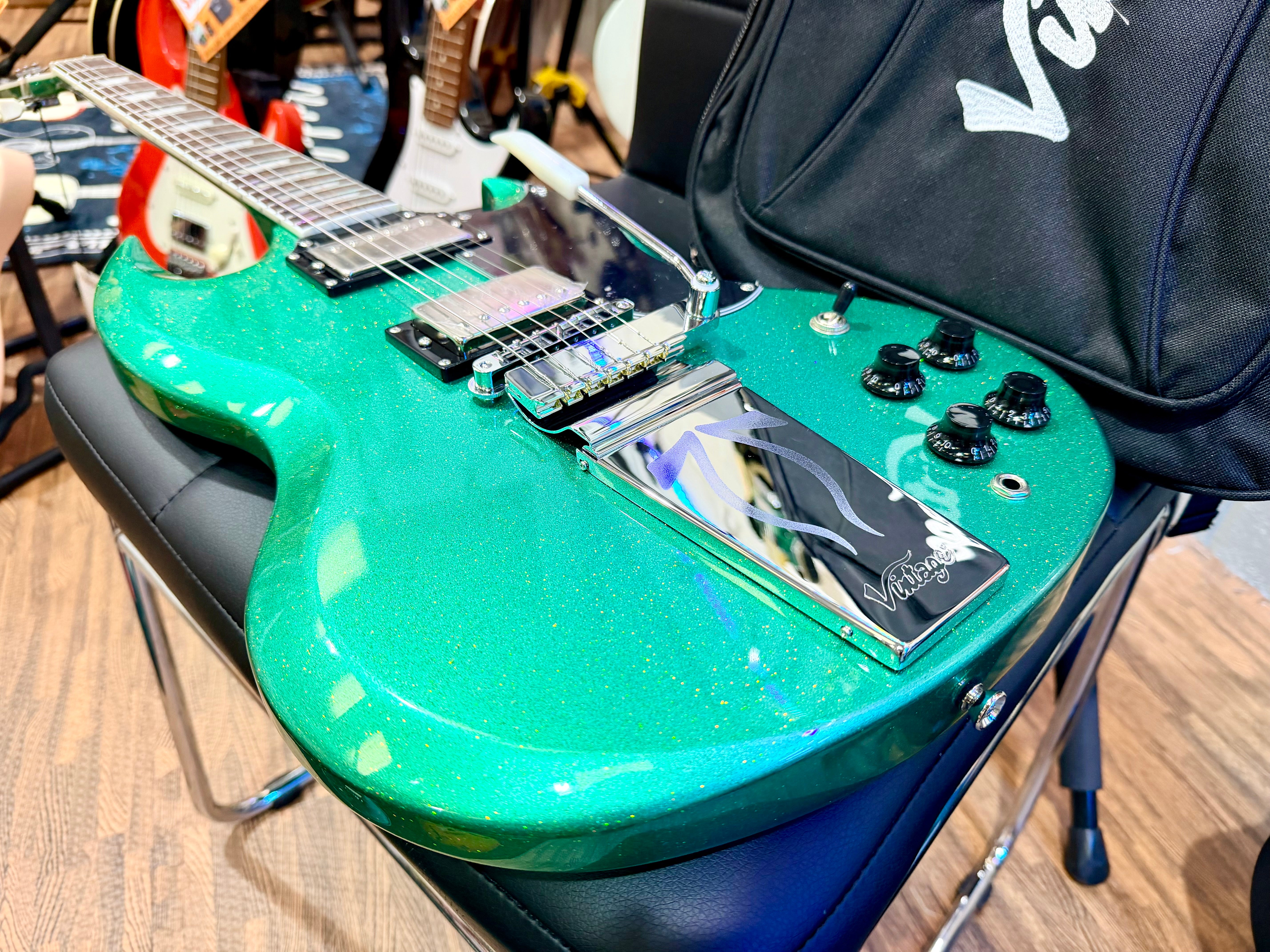 🔥2025 LTD🔥 Vintage VS6 30th Anniversary Model~ Green Metalflake~ Vibrola + Bag