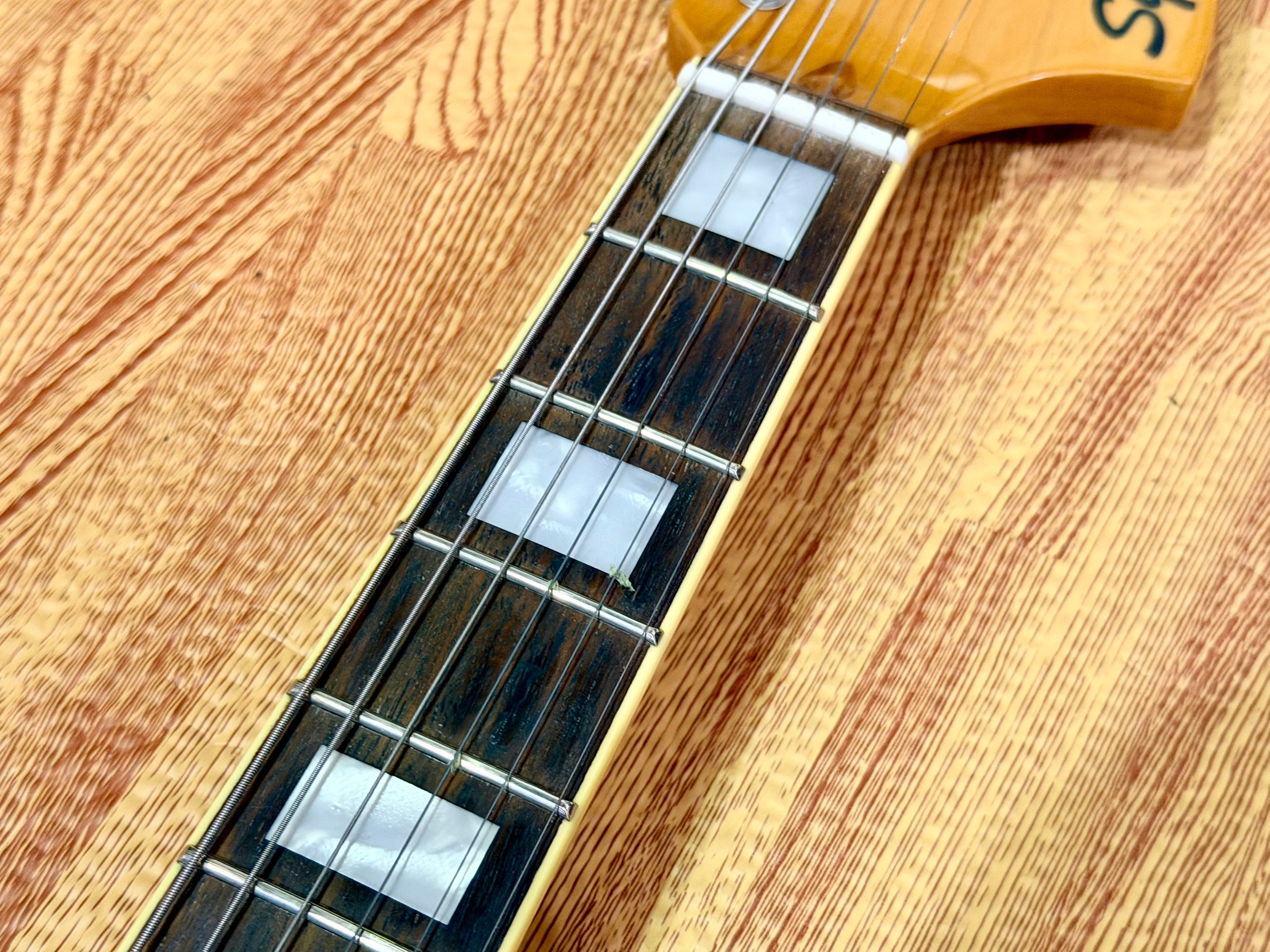 ✨2019✨ Fender Squier Classic Vibe '70s Jaguar~ 3-Tone Sunburst~ Electric Guitar