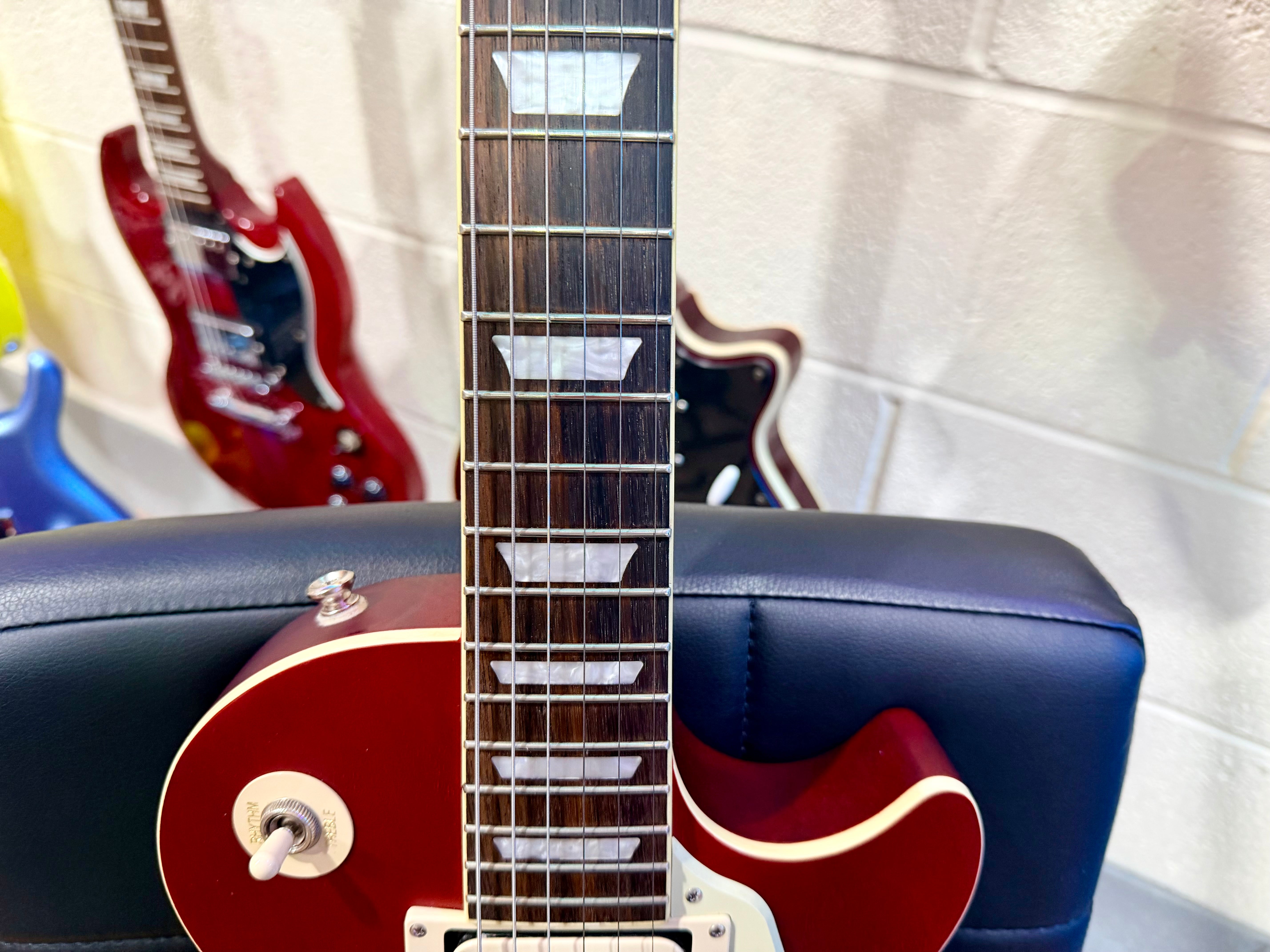 π2022π Epiphone Les Paul Classic~ Cherry Sunburst Electric Guitar~ Satin/Matte