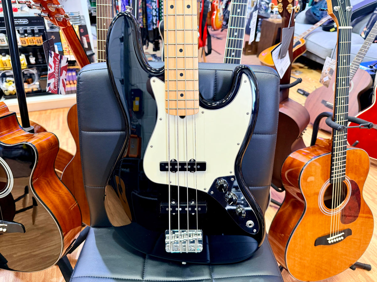 2011 Fender American Special Jazz Bass~ Black~ Maple Fingerboard~ Hard Case