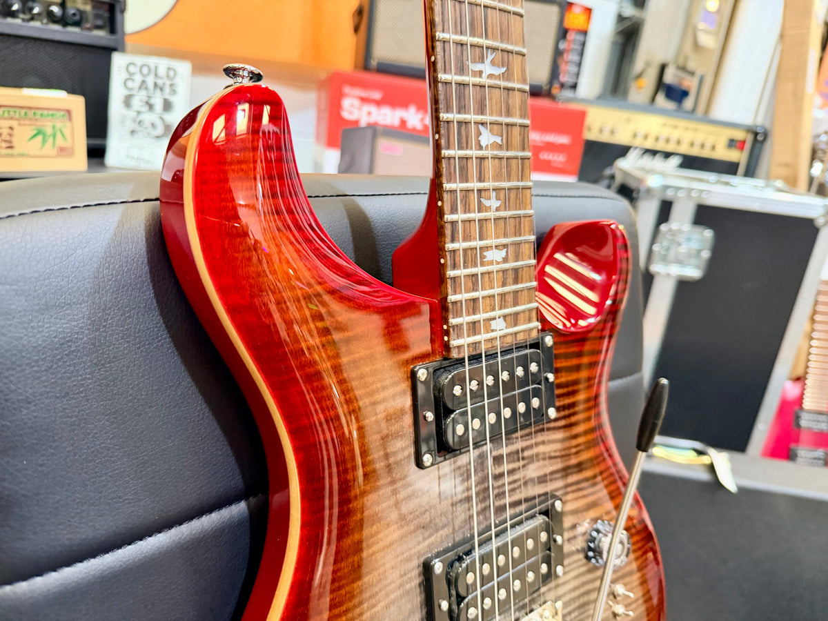π2024π PRS SE Custom 24-08 Charcoal Red Burst~ Locking Tuners & Gig Bag!