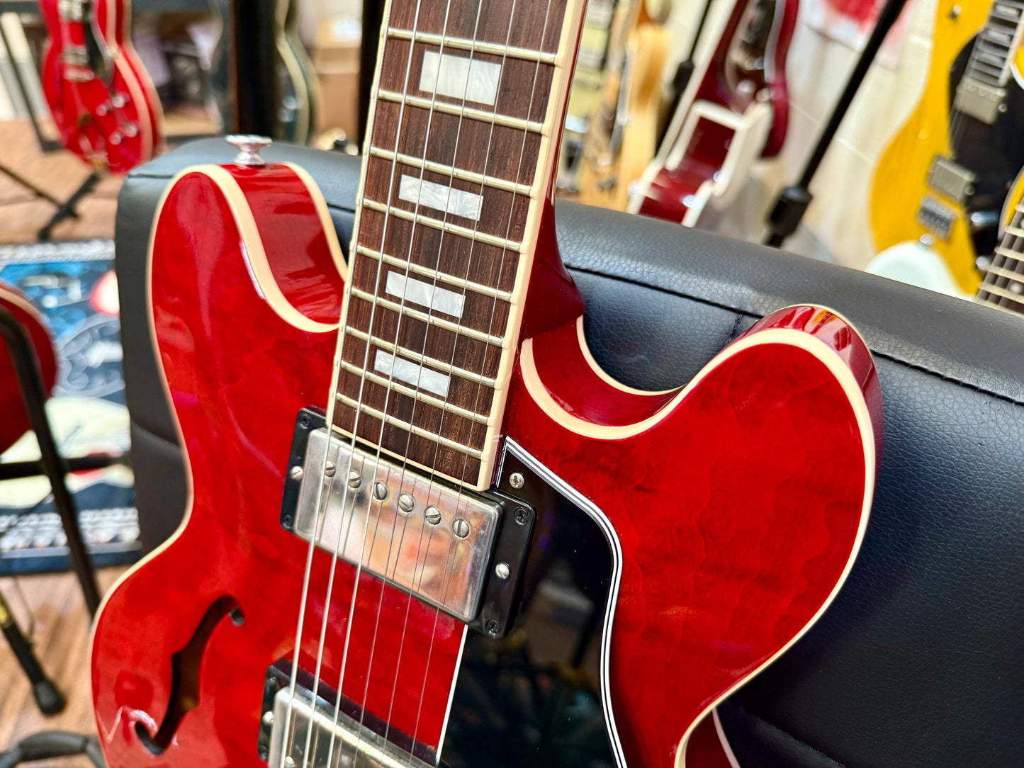 π2021 USA π Gibson ES-339 Figured Sixties Cherry~ Hollow-body~ Case & Candy!