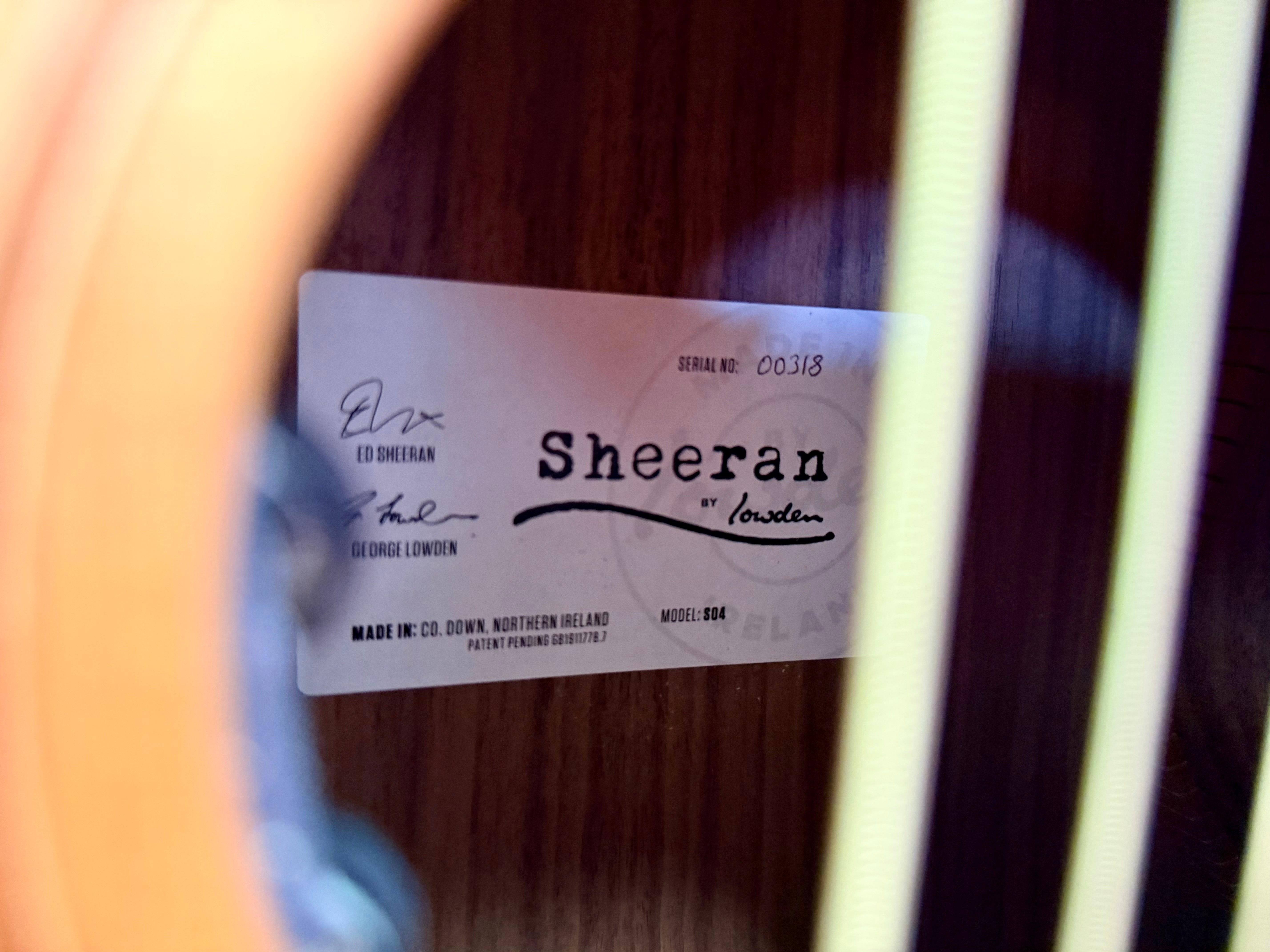 ✨ Sheeran by Lowden S04 Electro Acoustic Guitar~ Figured Walnut + Gig Bag! ✨