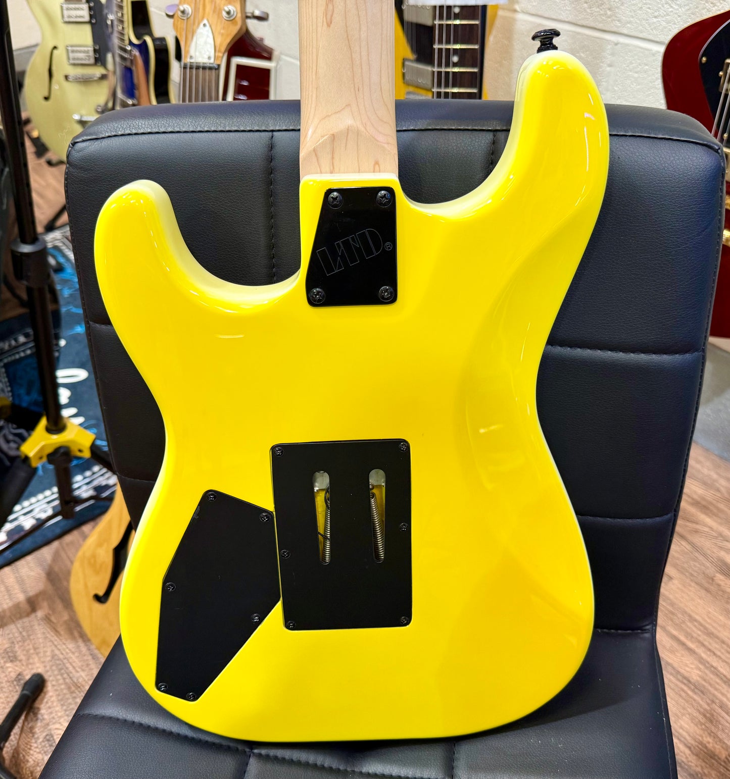 🐯MINT🐯 ESP LTD GL-200MT George Lynch~ Yellow Tiger Stripe~ Signature~ 2022!