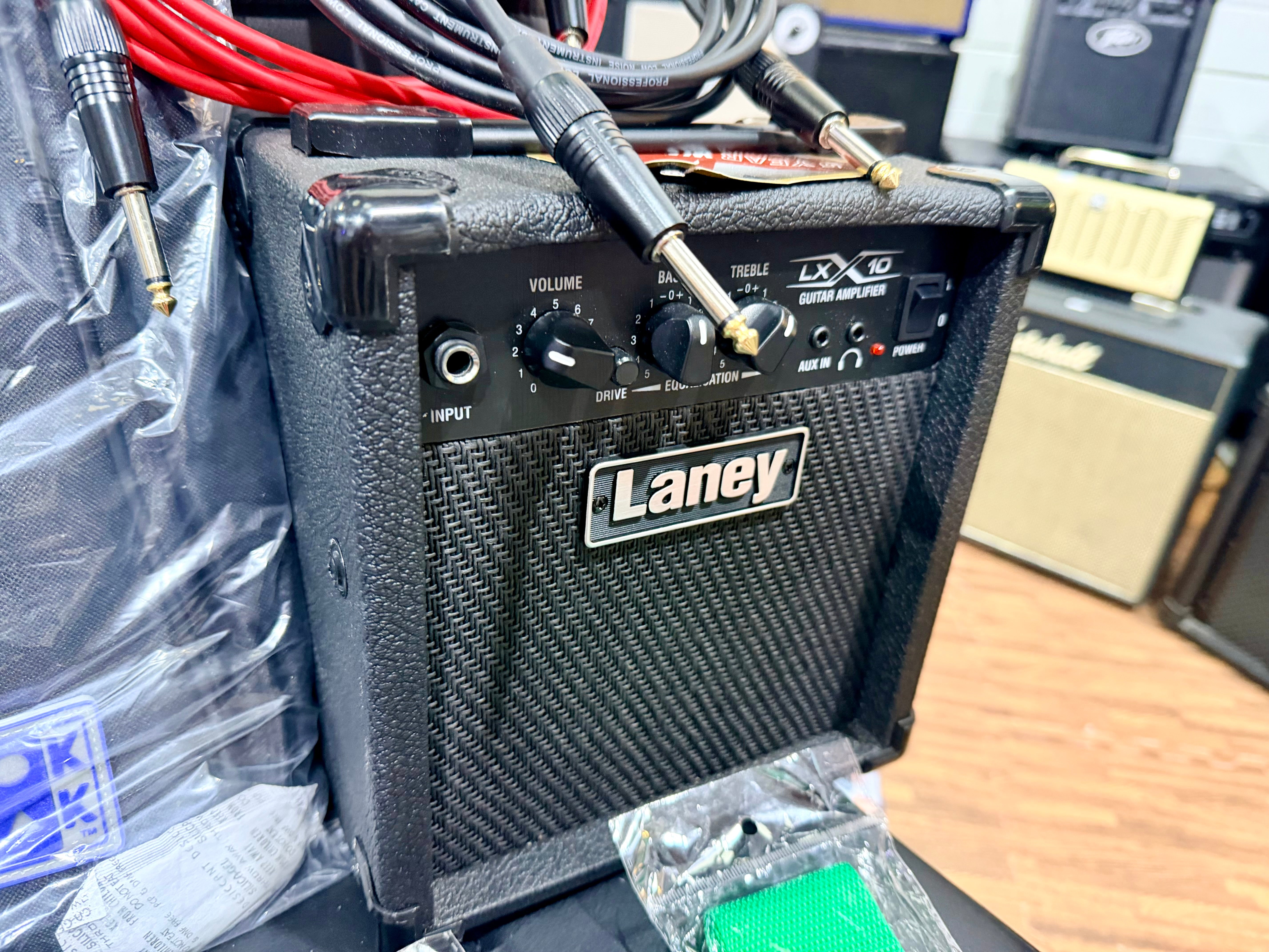 ๐ ELECTRIC GUITAR STARTER PACK ๐ Ibanez Gio GRX120~Blue~ Laney Amp, Bag ,Tuner