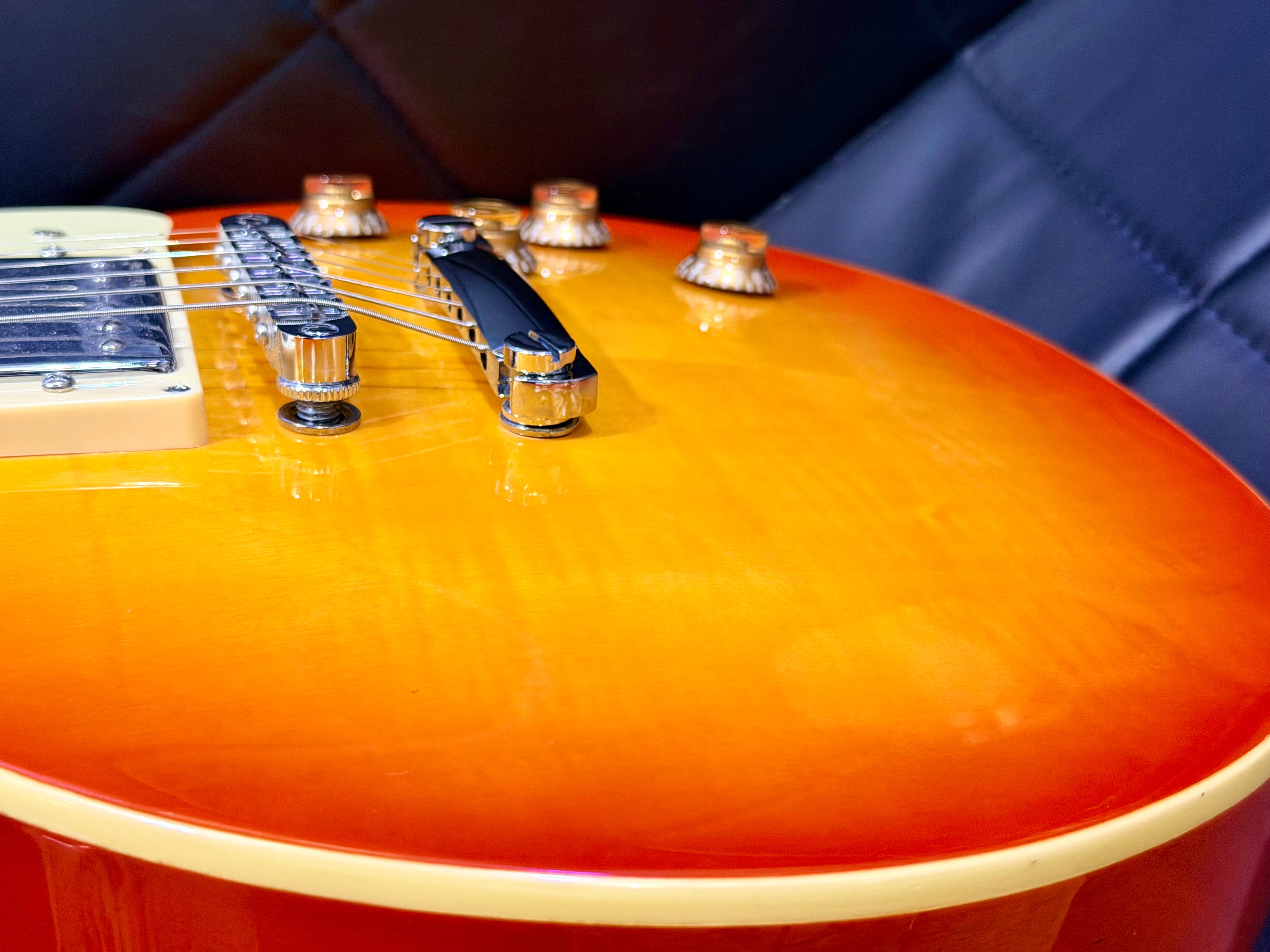 🍯B-STOCK🍯 Vintage V100 ReIssued Electric Guitar ~ Honeyburst Les Paul!