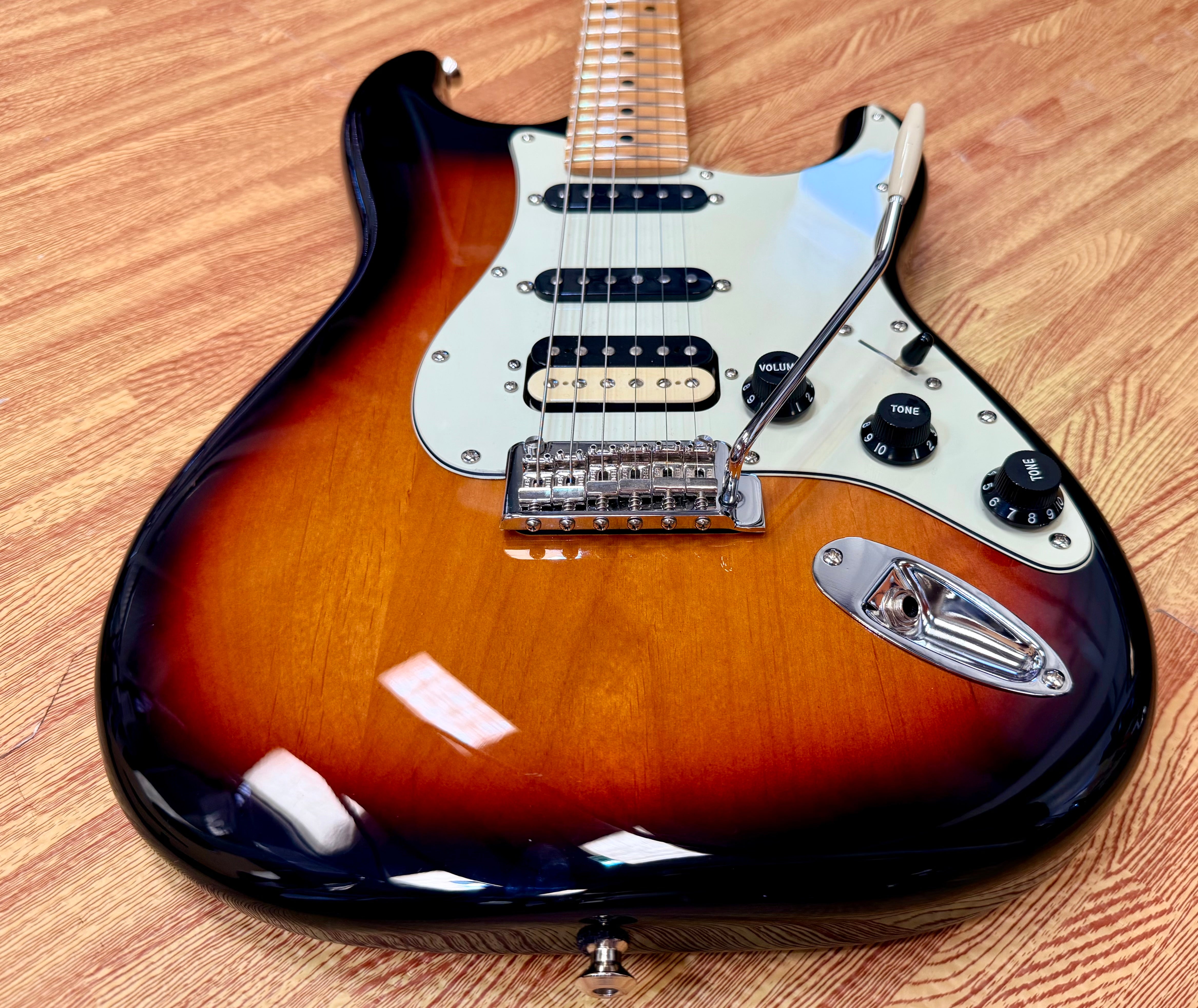 ⚡️2021⚡️ Fender Player Stratocaster HSS~ Shawbucker/Tonerider/Lockers~ Sunburst!