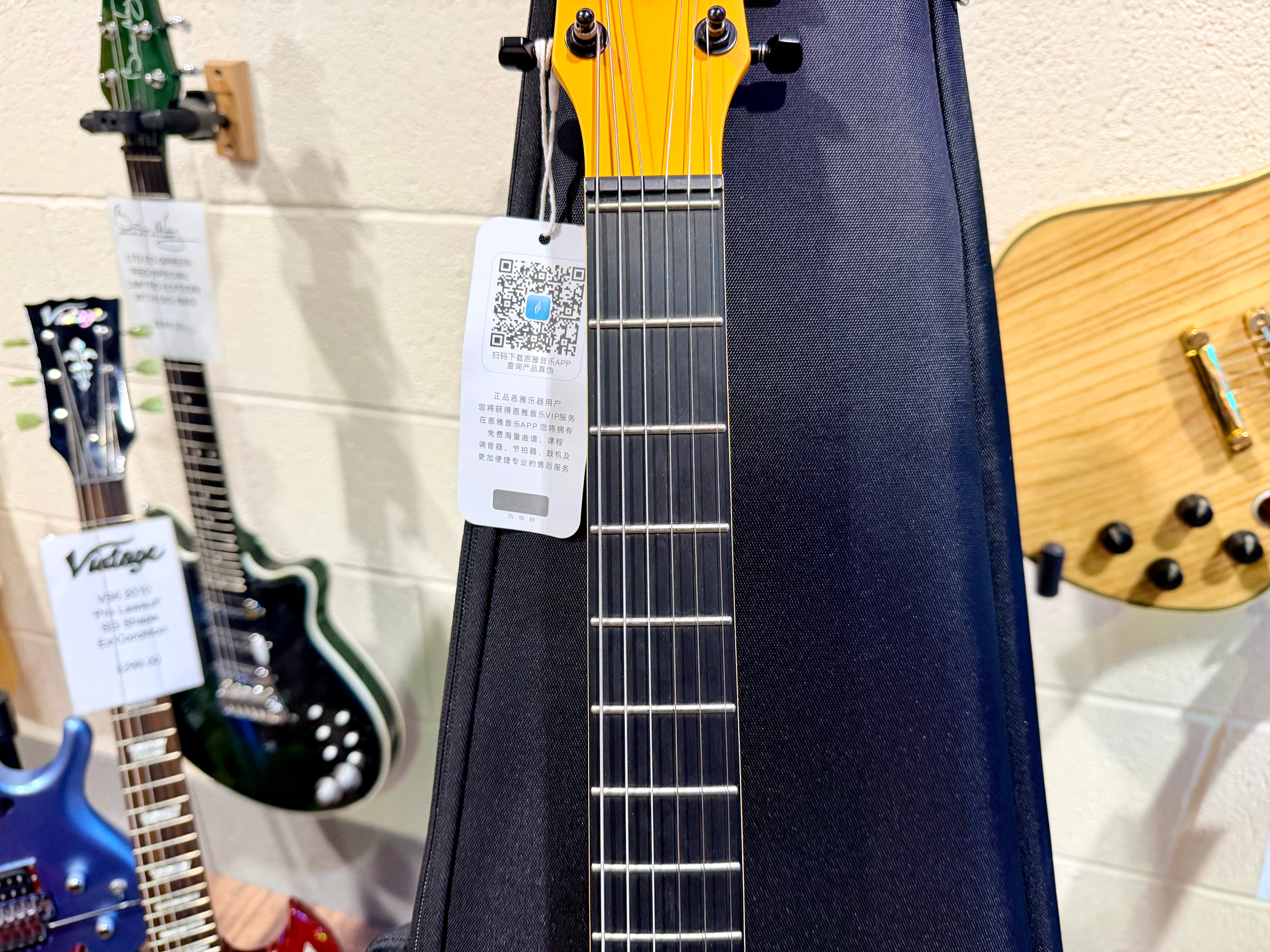 🔥 Enya Nova Go Sonic~ Volcanic Red~ Smart Electric Guitar~Speaker & FX + Bag 🔥