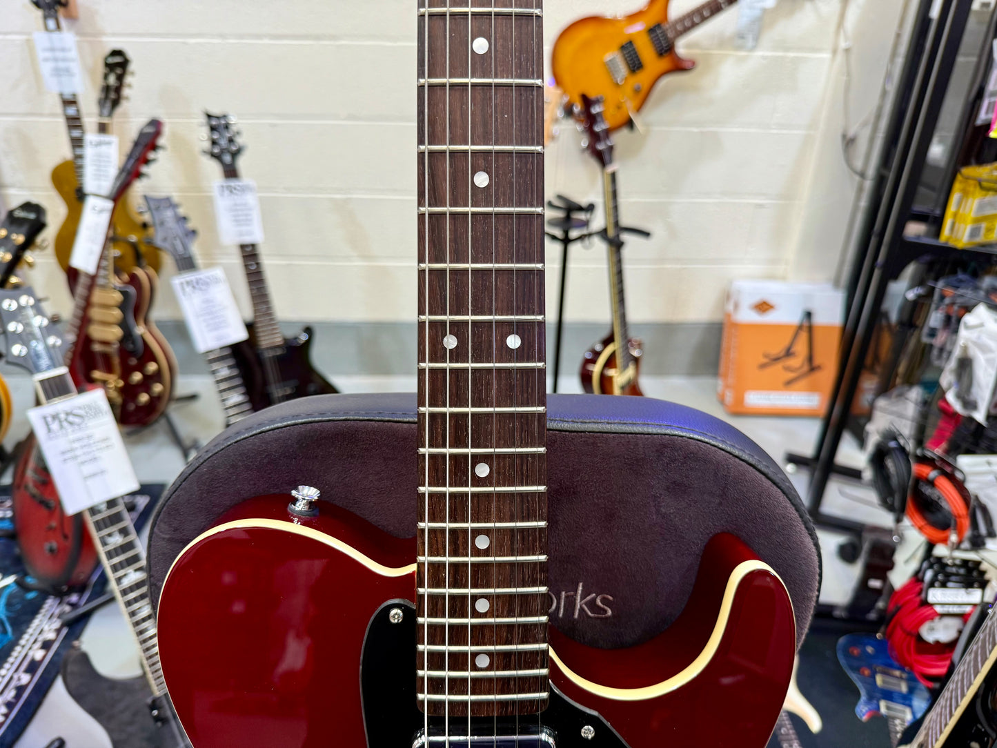 🎸 Fret-King Country Squire Stealth~ Candy Apple Red~ Telecaster Shape~ 2022 🎸