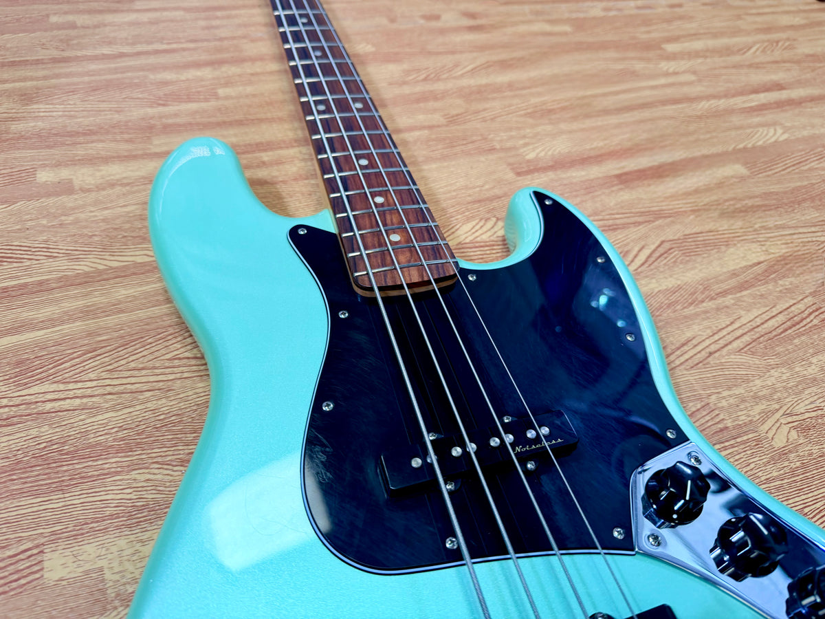 2020 Fender Deluxe Active Jazz Bass~ Surf Pearl~ Pau Ferro~ Noiseless Pickups