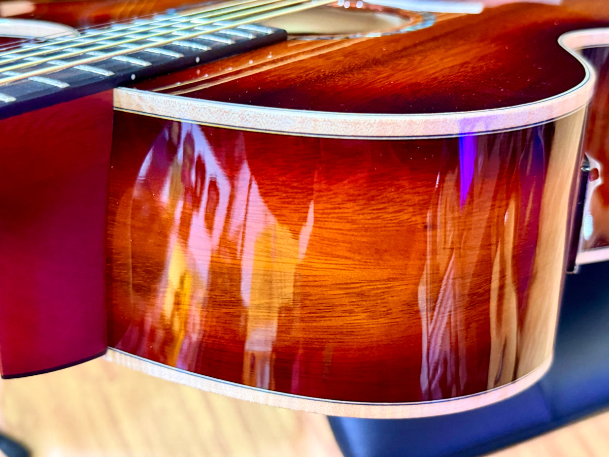Faith Blood Moon Venus FVBMB All-Solid Trembesi Electro-Acoustic Guitar + Case