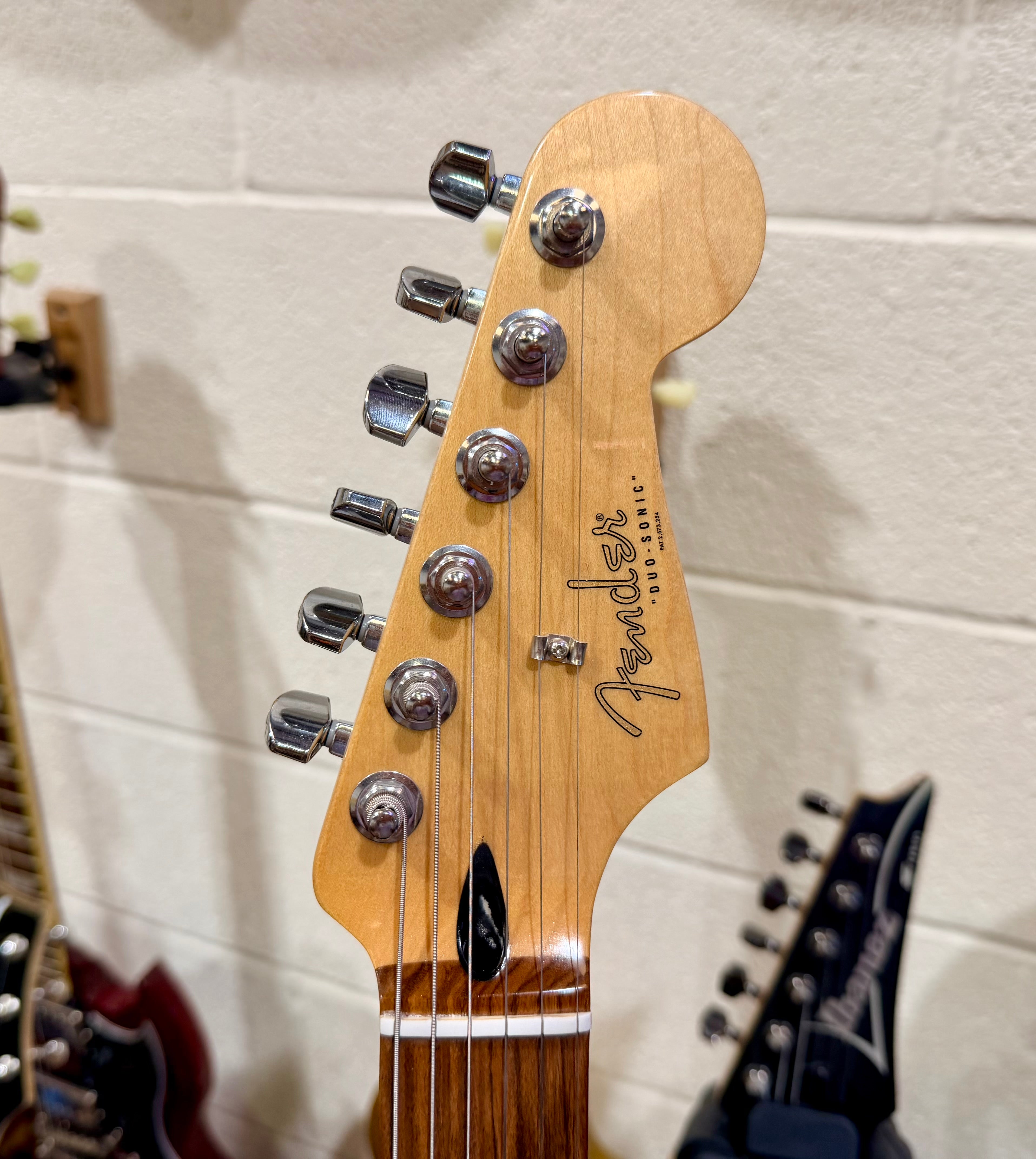 🌟2022 MINT🌟 Fender Player Duo Sonic HS~ Ice Blue Metallic~ Pau Ferro~ Mexican!