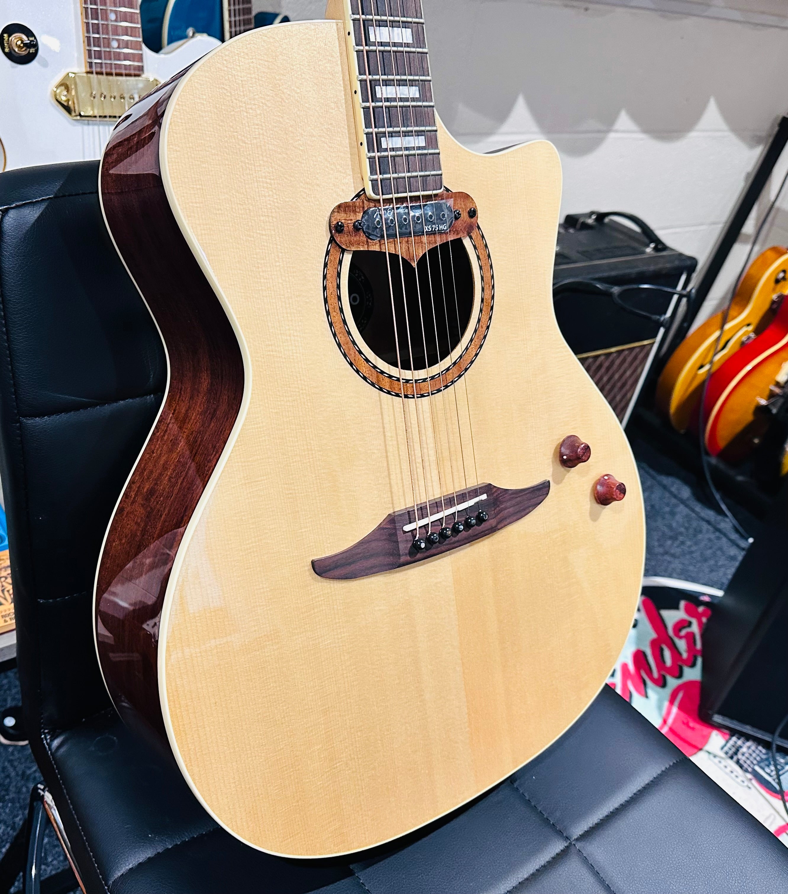 🌟BRAND NEW MODEL🌟 Vintage REVO ELEKTRA ~ Natural Silk Electro-Acoustic Guitar!