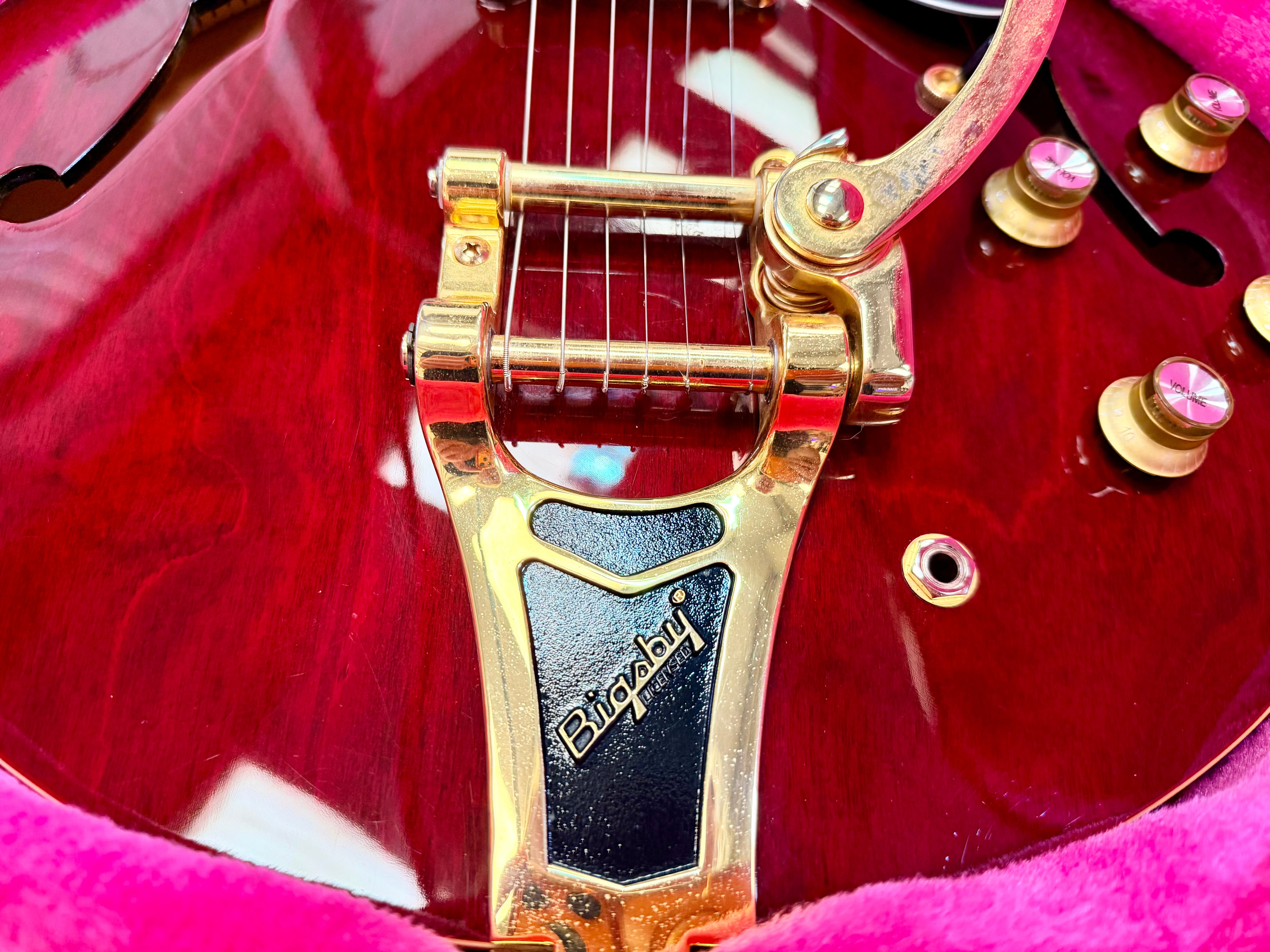 ✨2018✨ Epiphone Riviera Custom P93 Wine Red Bigsby P90 + New Gator Hard Case!