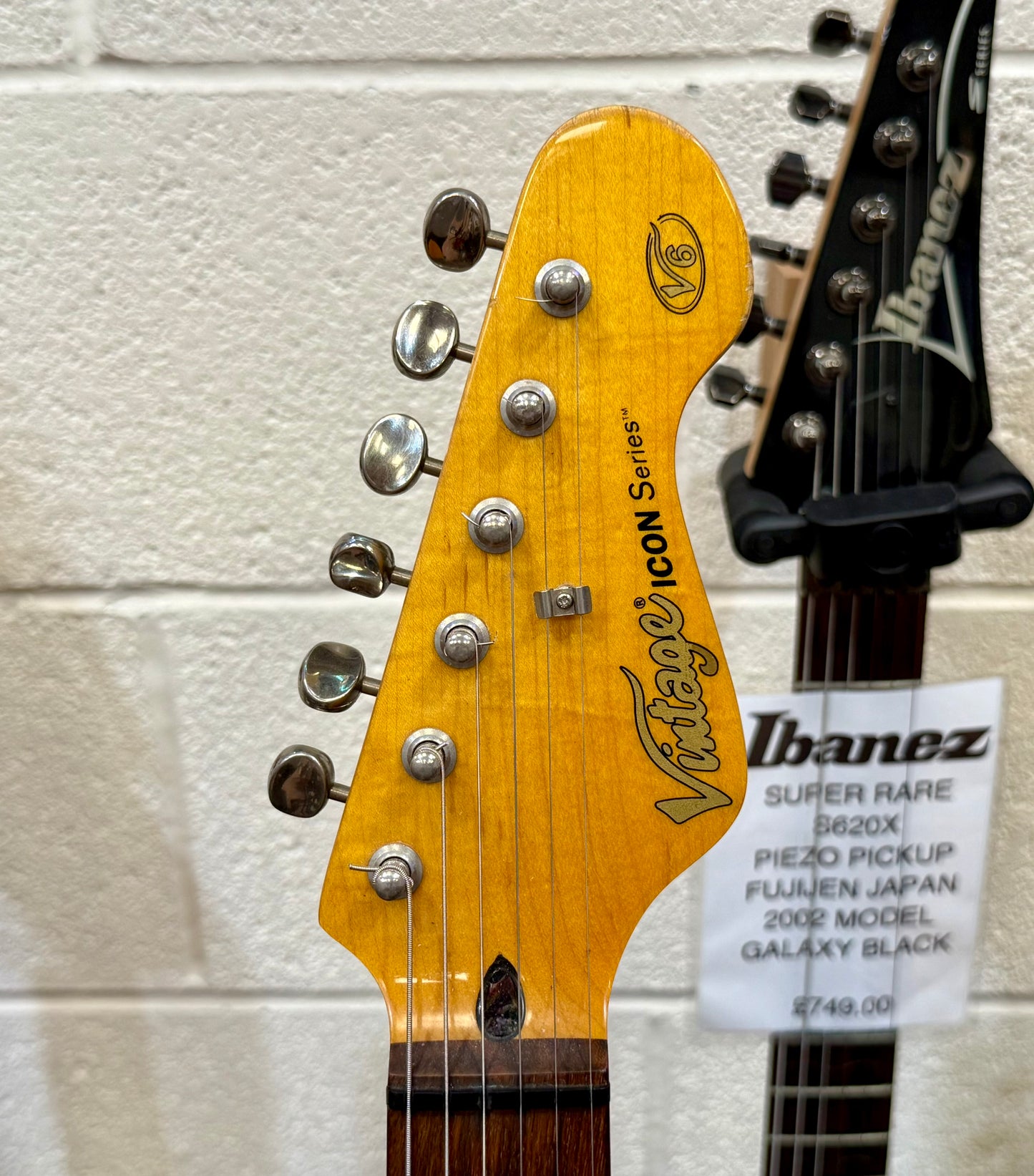 š„ Vintage V6 ICON Electric Guitar~ Distressed Sunburst Relic~ Stratocaster š„